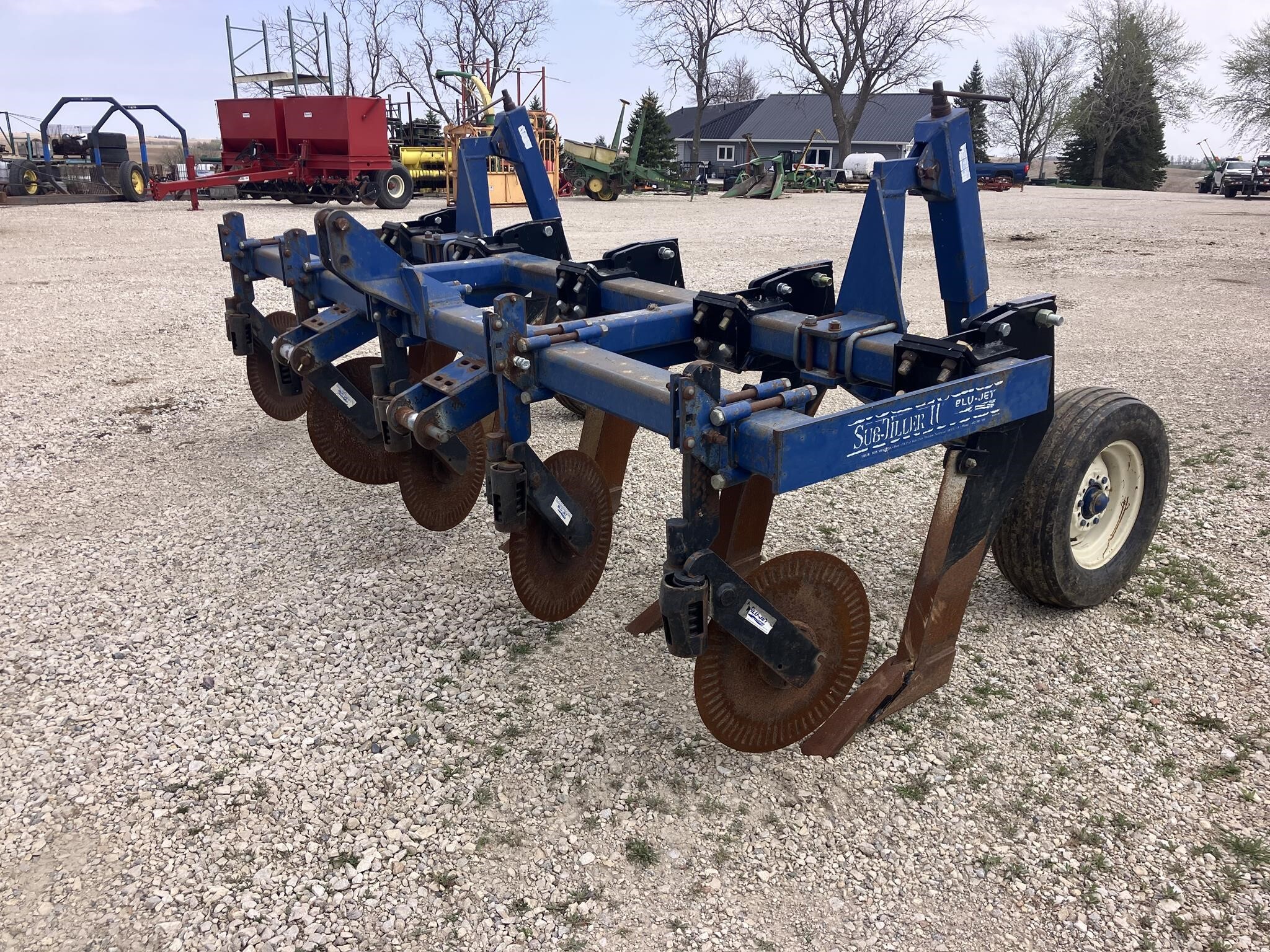 Blu-Jet Sub Tiller II In-Line Ripper - $5,750 | Machinery Pete