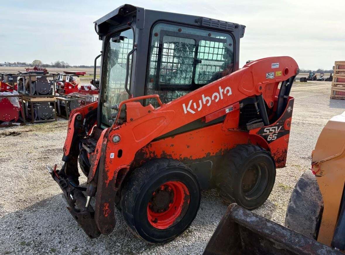 2019 Kubota SSV65 Skid Steer