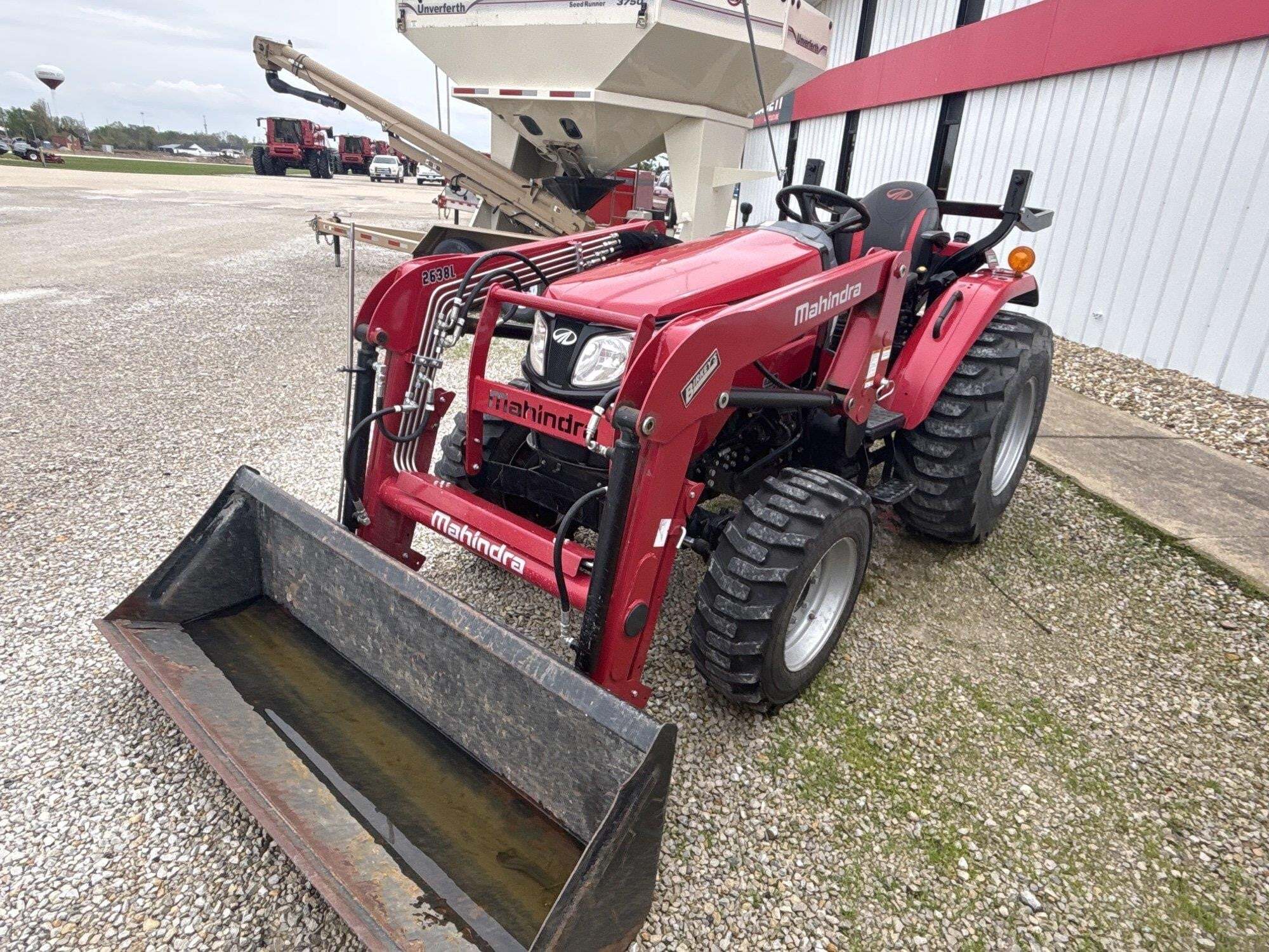 2022 Mahindra 2638 HST Tractor