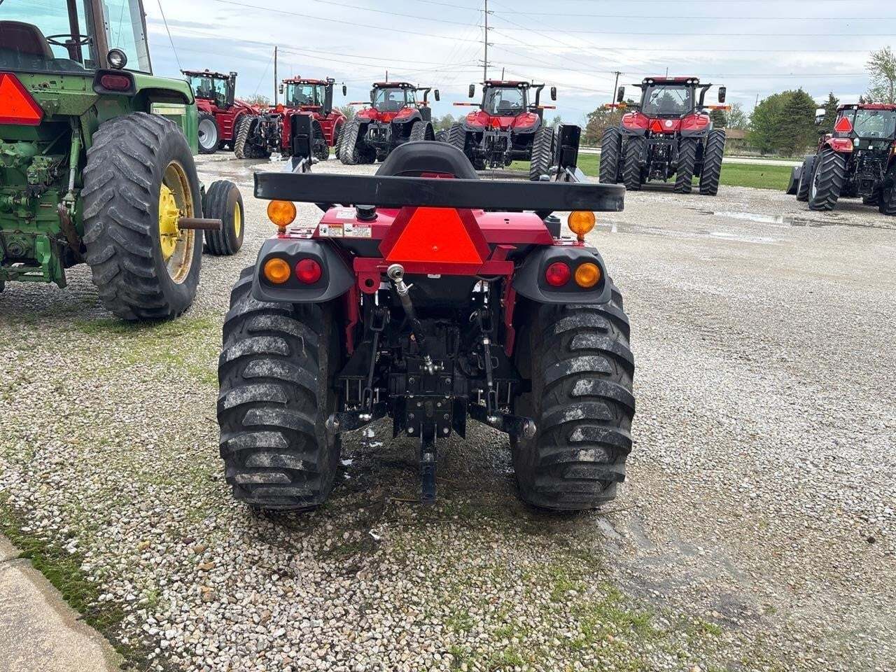 2022 Mahindra 2638 HST Tractor