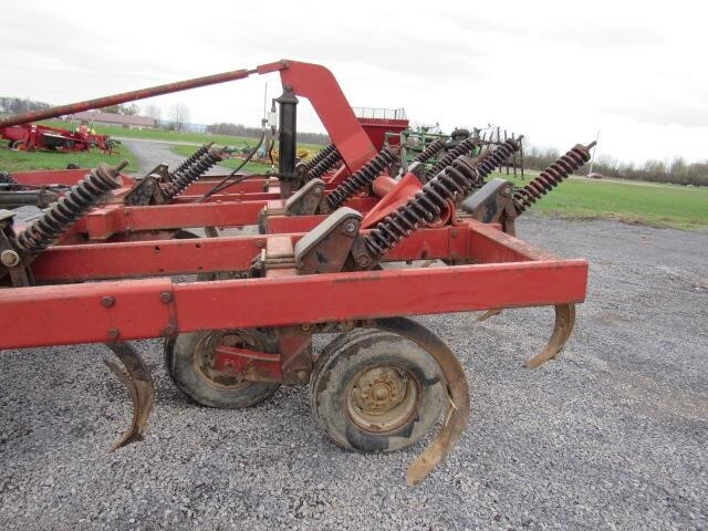  Case IH 6650 Chisel Plow