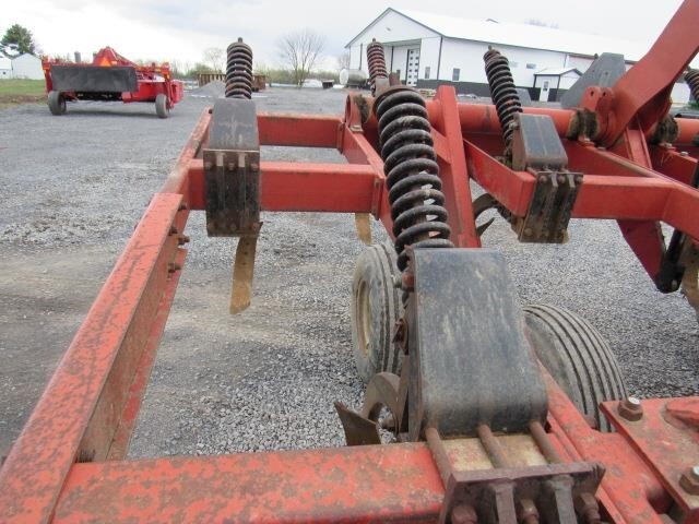  Case IH 6650 Chisel Plow