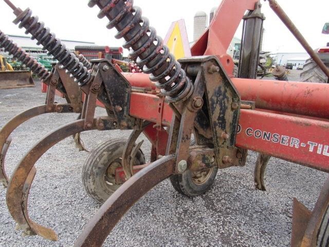  Case IH 6650 Chisel Plow