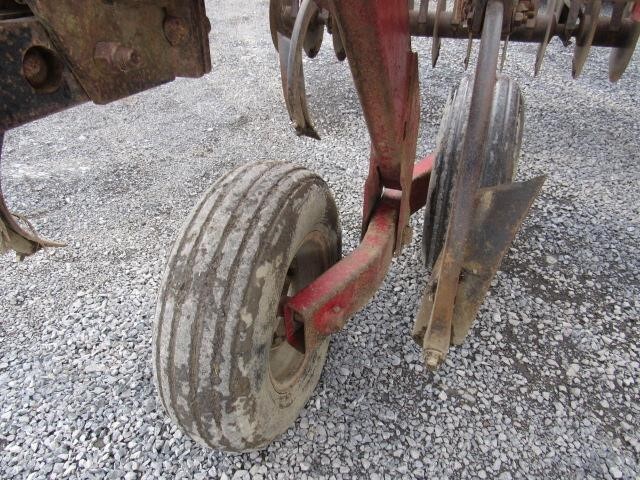  Case IH 6650 Chisel Plow