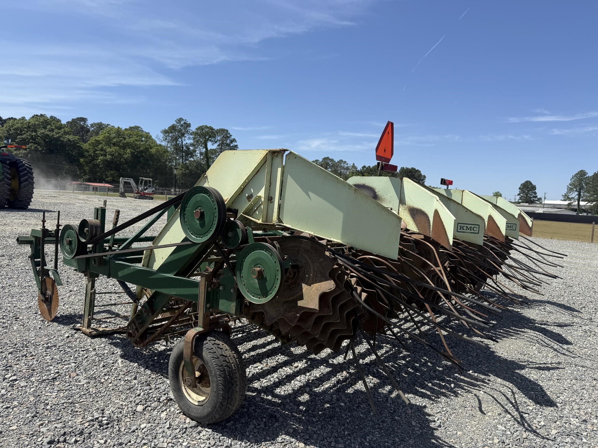  Kelley Manufacturing 636 Peanut Equipment