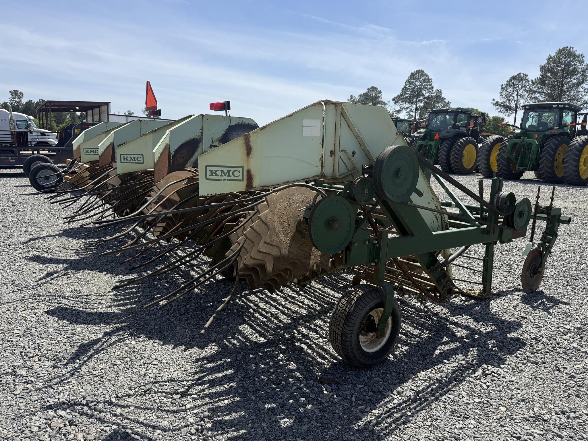  Kelley Manufacturing 636 Peanut Equipment