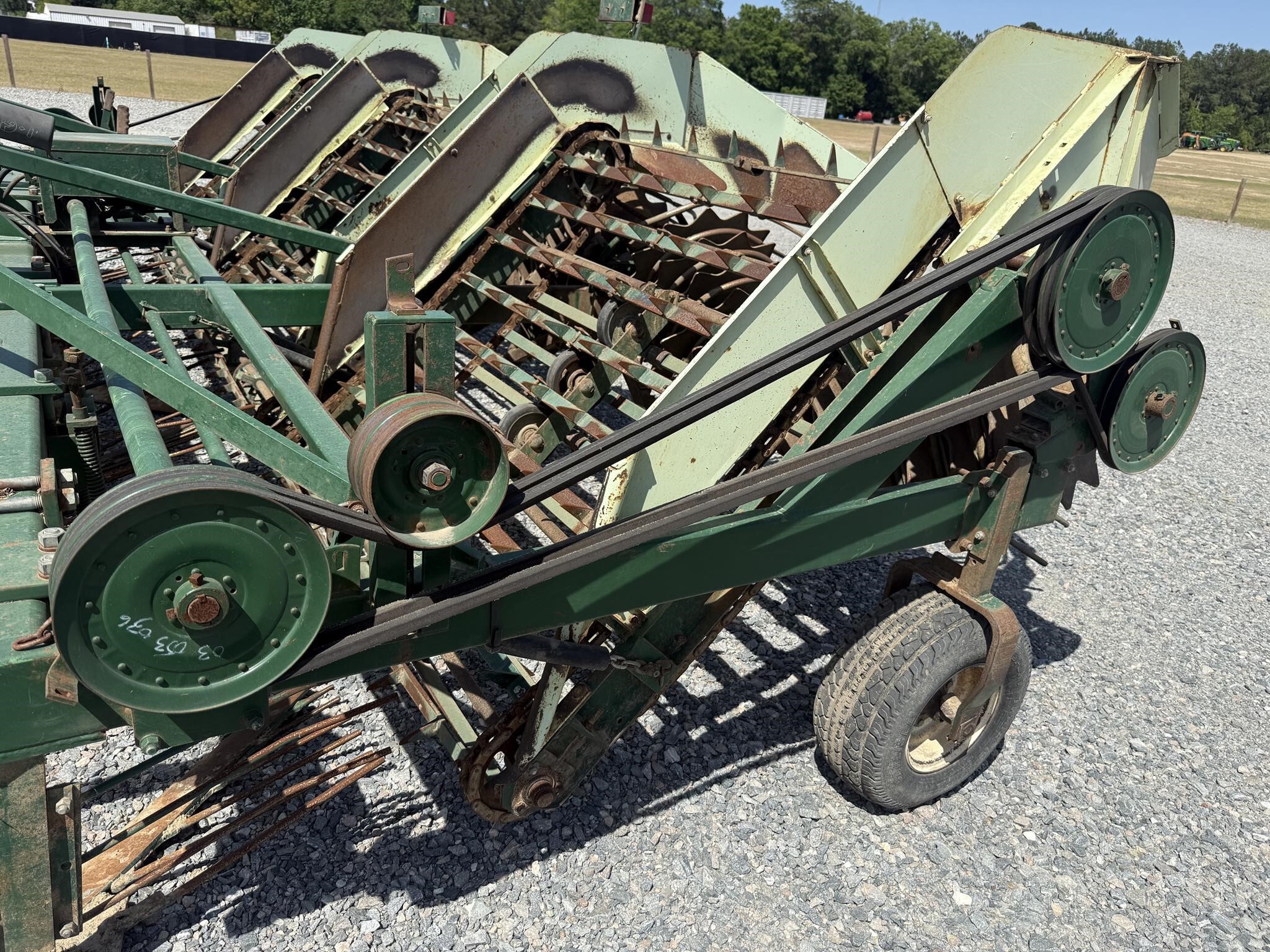  Kelley Manufacturing 636 Peanut Equipment