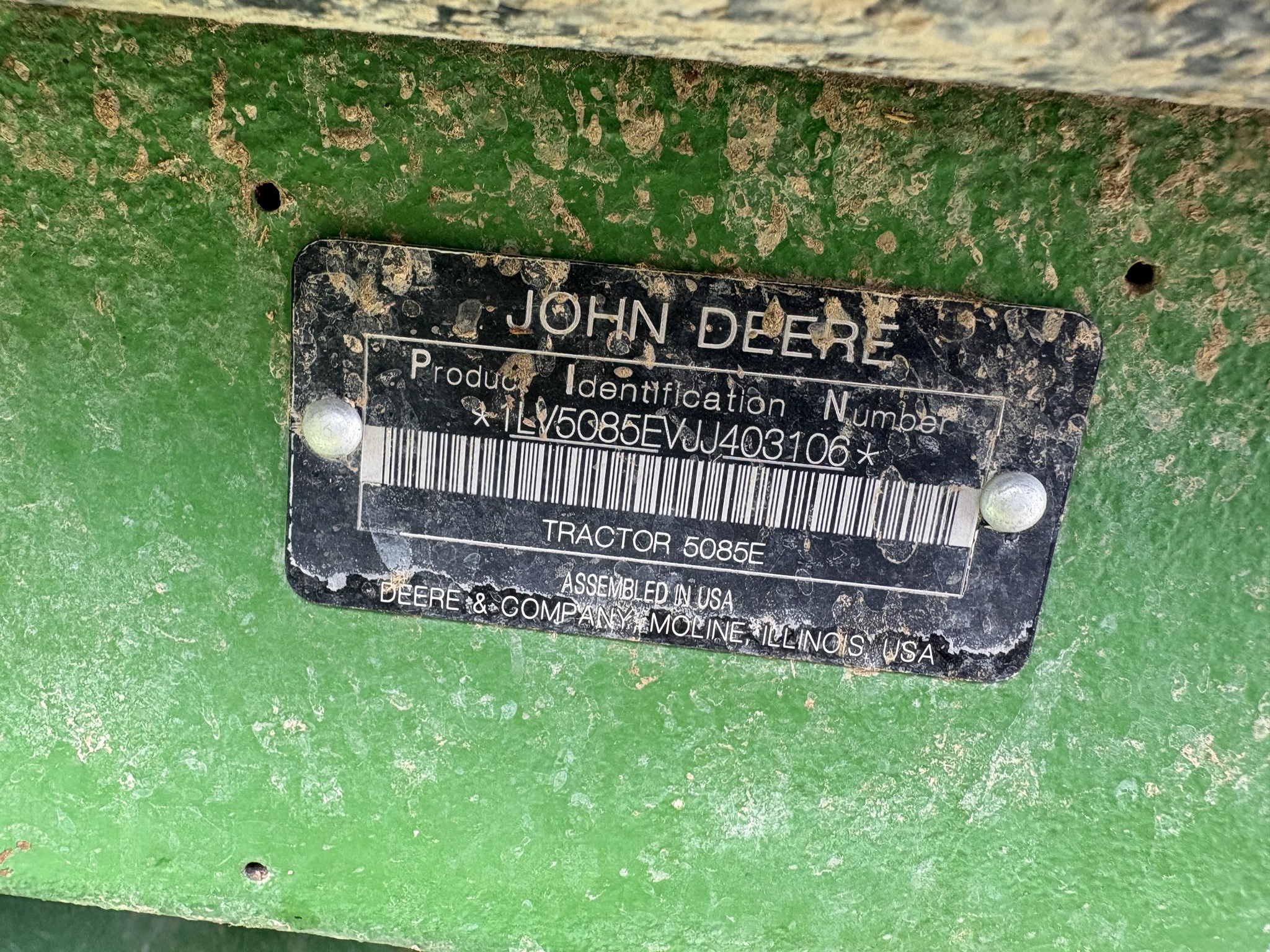 2018 John Deere 5085E Tractor