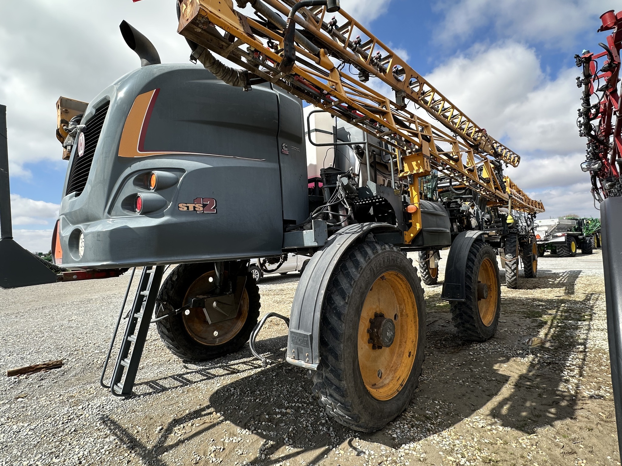 2015 Hagie STS12 Self-Propelled Sprayer