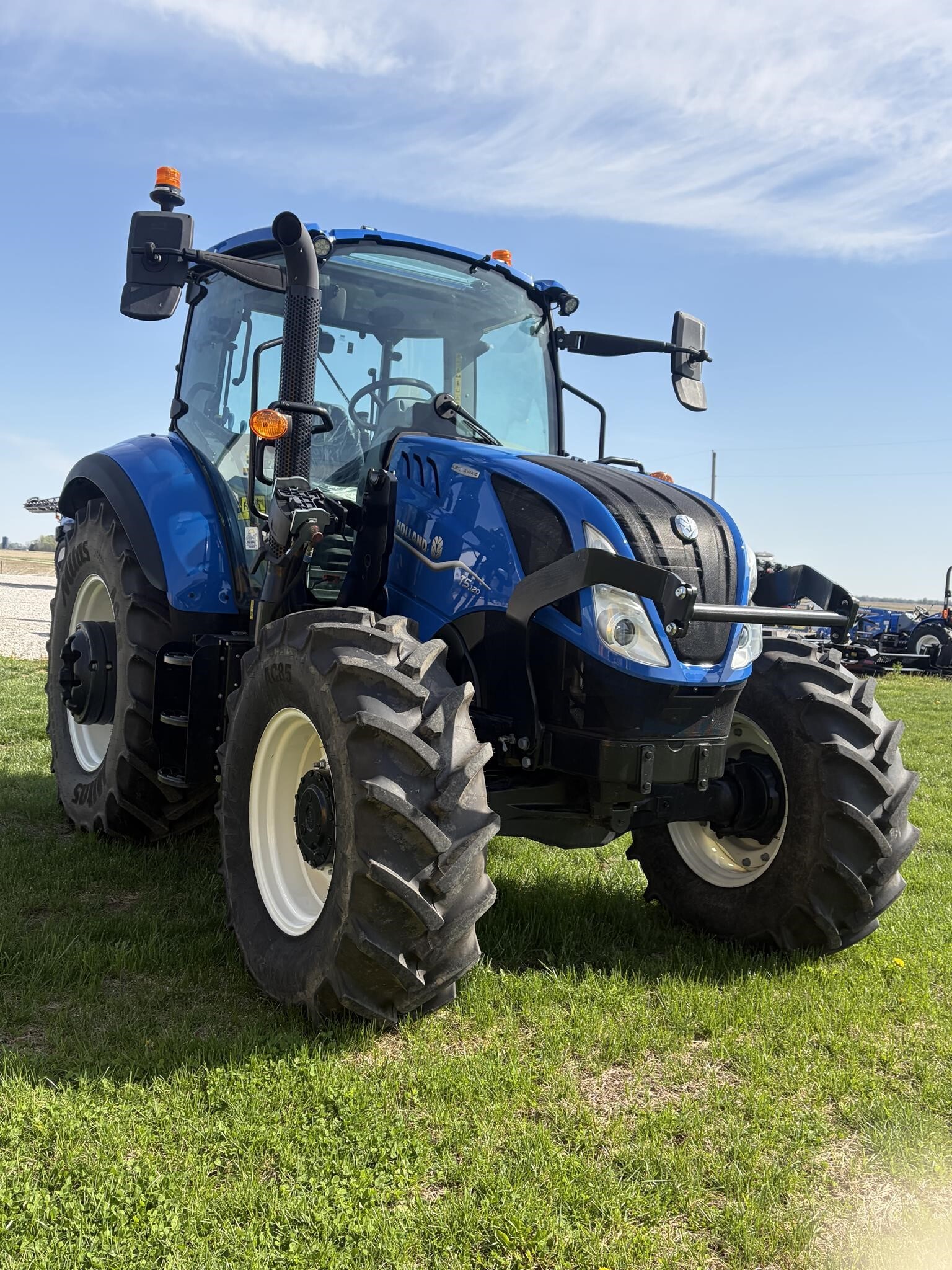 2024 New Holland T5.120 Tractor