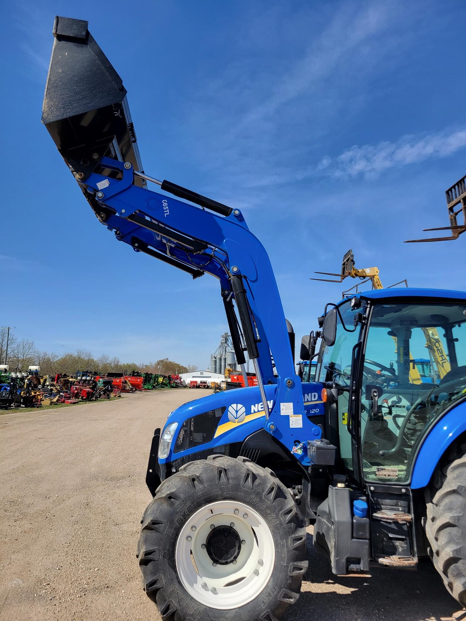 2020 New Holland POWERSTAR 120 Tractor