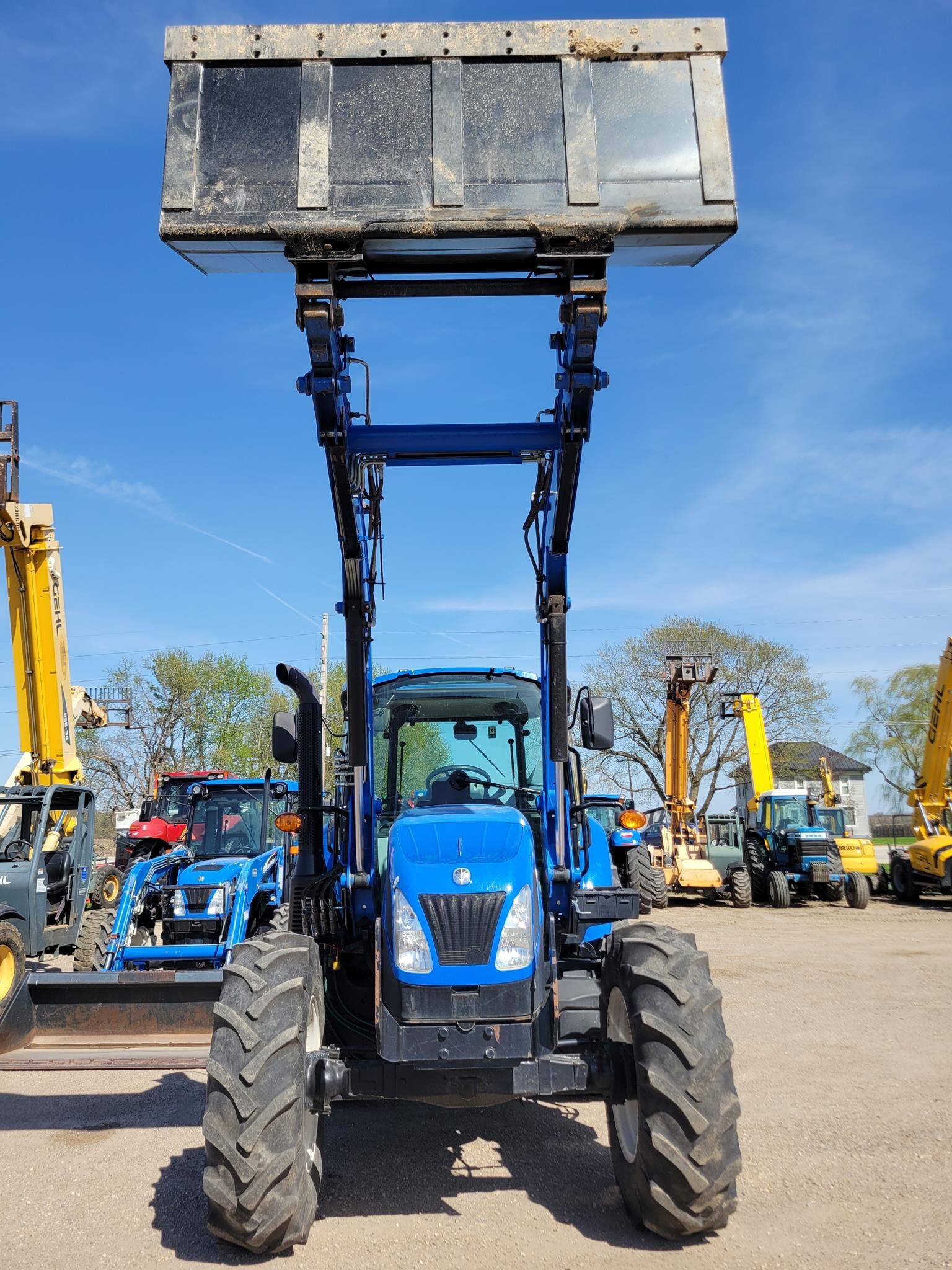 2020 New Holland POWERSTAR 120 Tractor