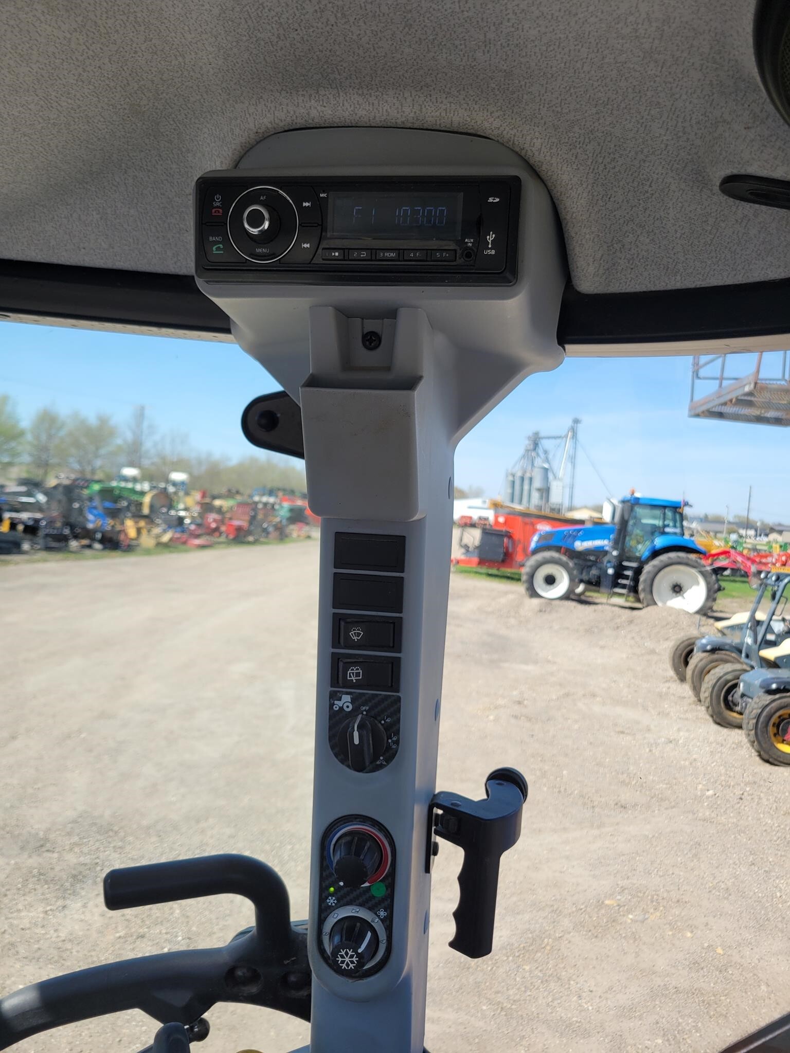 2020 New Holland POWERSTAR 120 Tractor