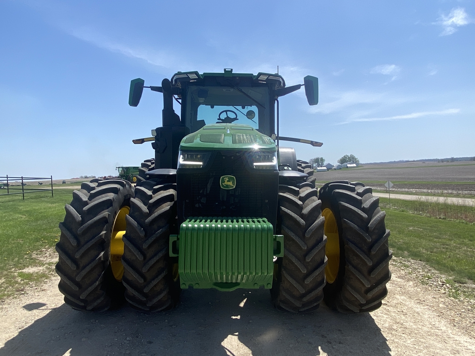 2023 John Deere 8R 370 Tractor