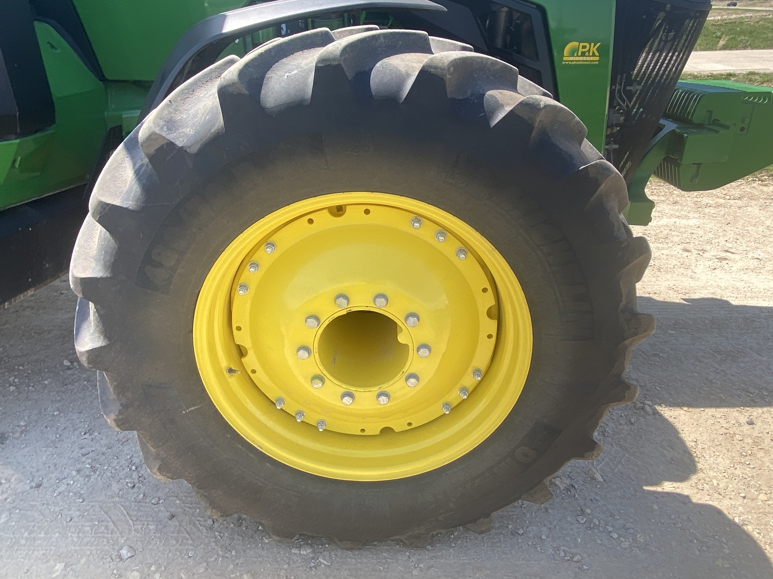 2023 John Deere 8R 370 Tractor