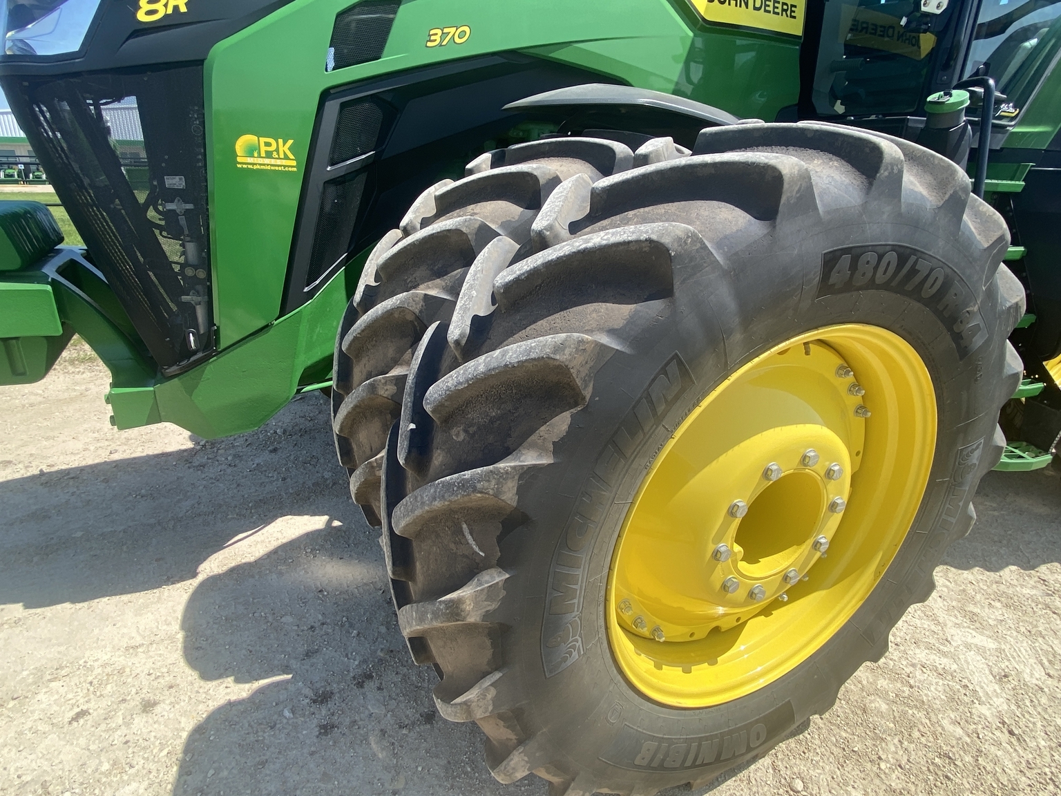2023 John Deere 8R 370 Tractor