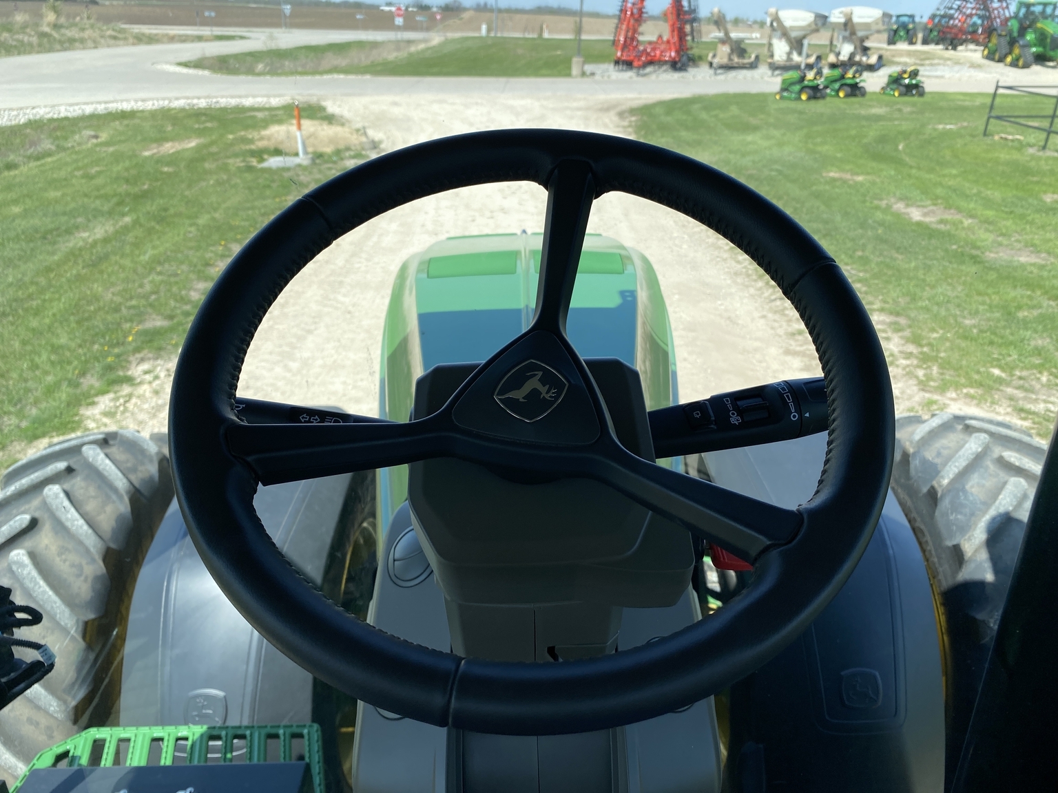 2023 John Deere 8R 370 Tractor