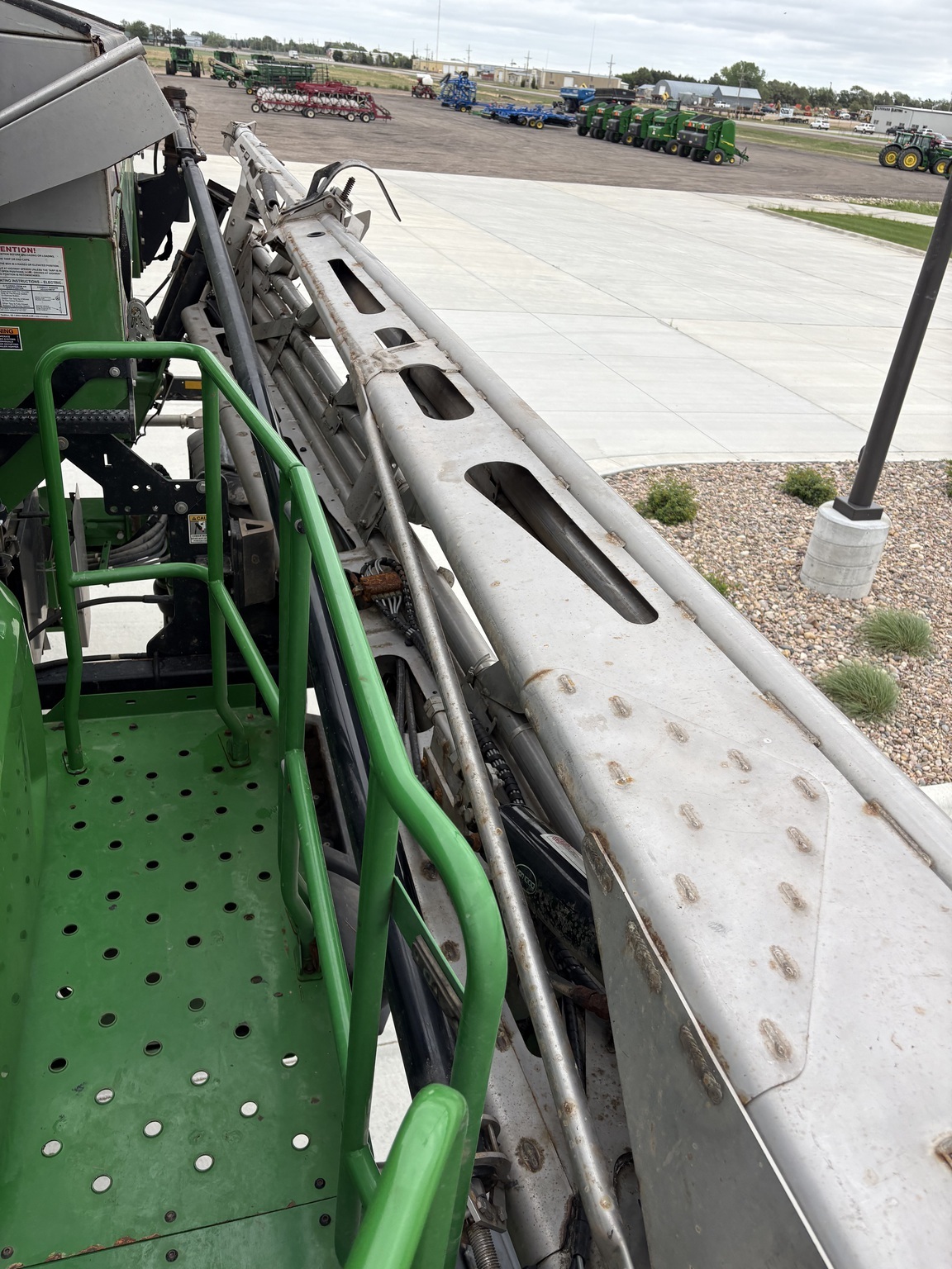 2023 John Deere 600R Loader and Skid Steer Attachment