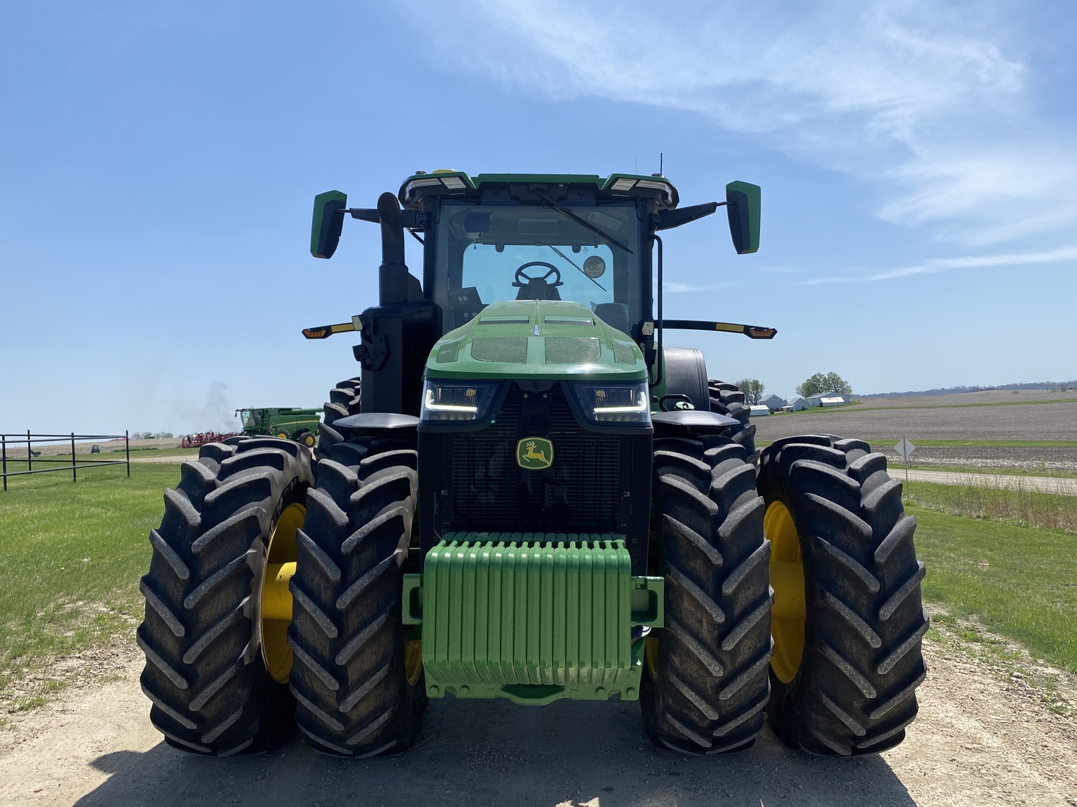 2025 John Deere 8R 370 Tractor