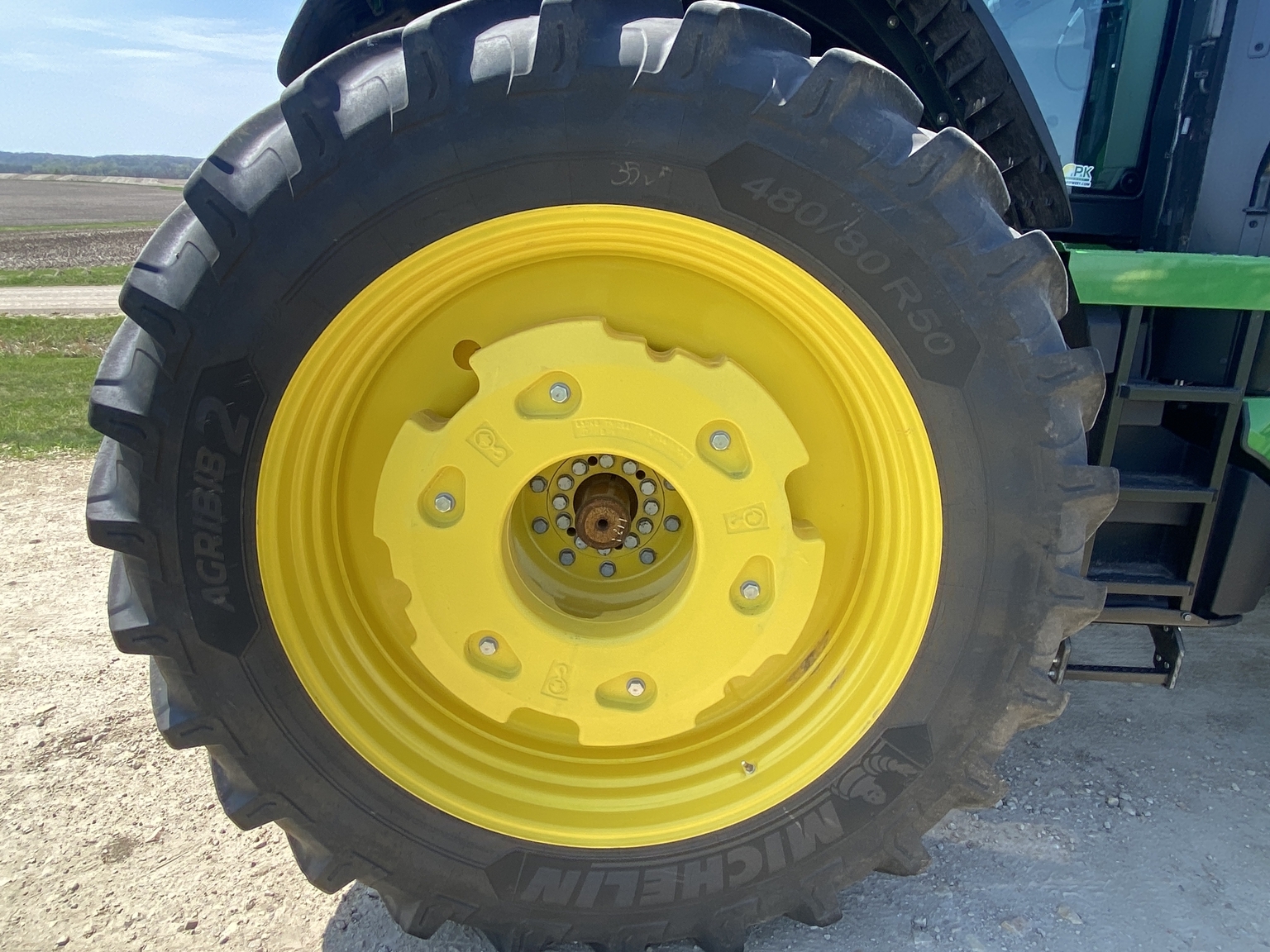 2025 John Deere 8R 370 Tractor