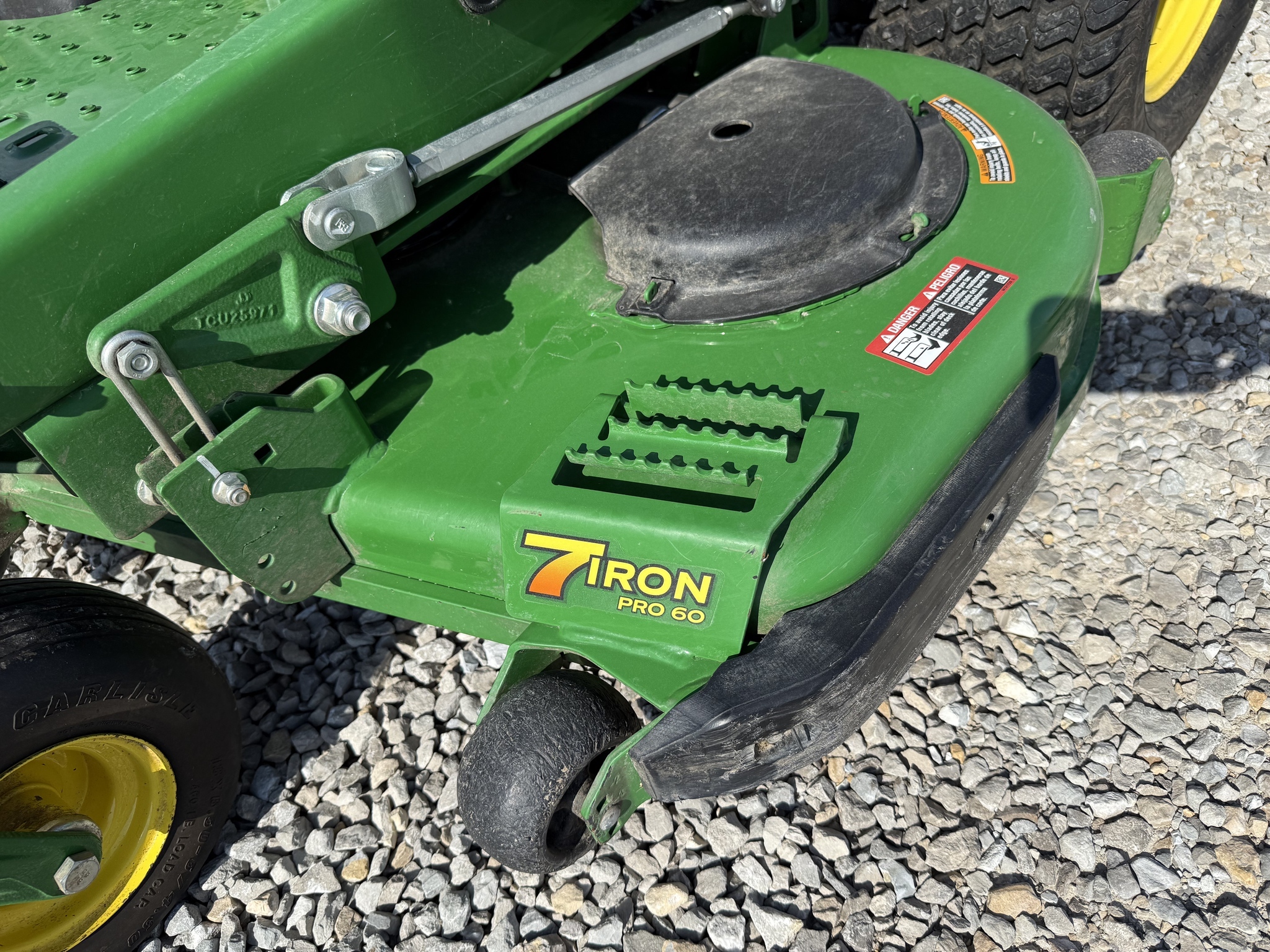 2024 John Deere Z930R Lawn Mower