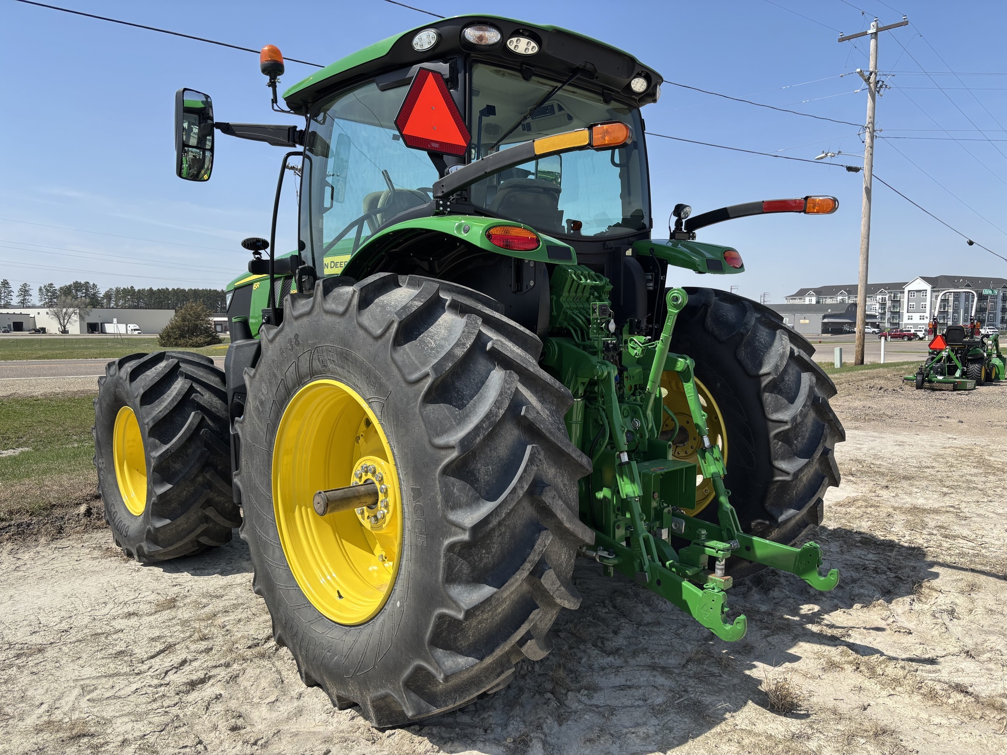 2025 John Deere 6R 195 Tractor