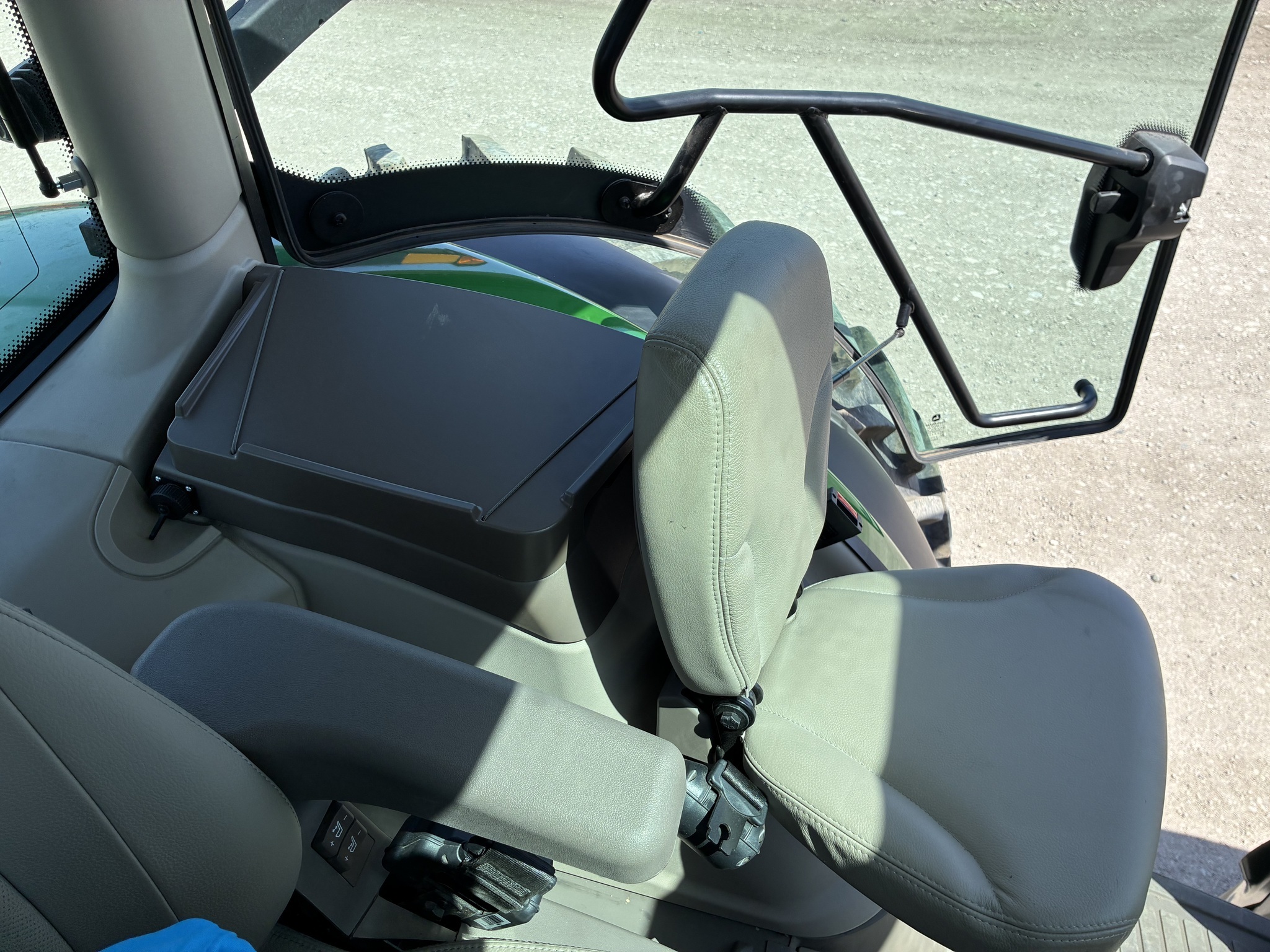2025 John Deere 6R 175 Tractor