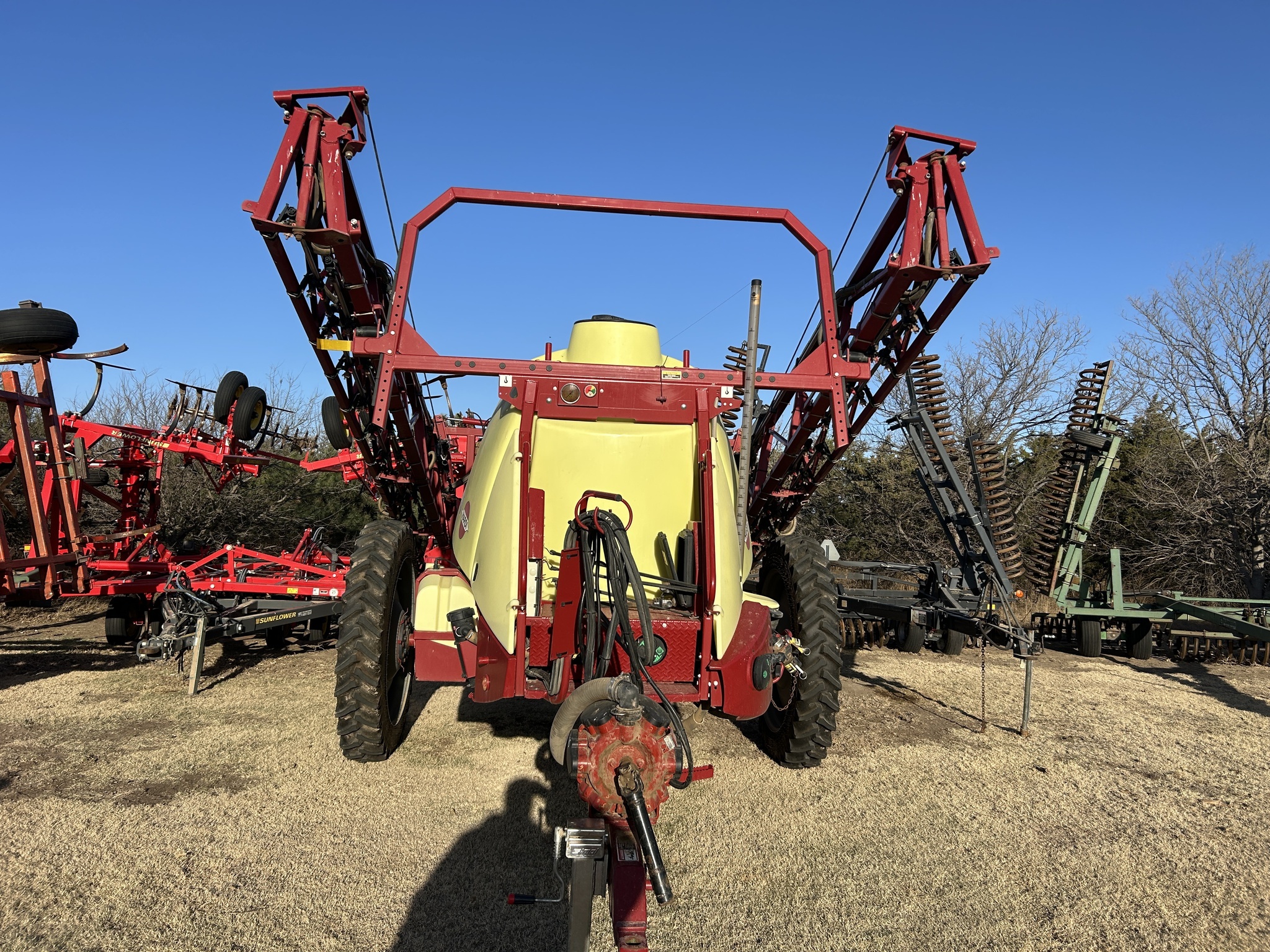 2018 Hardi Navigator 4000 Pull-Type Sprayer