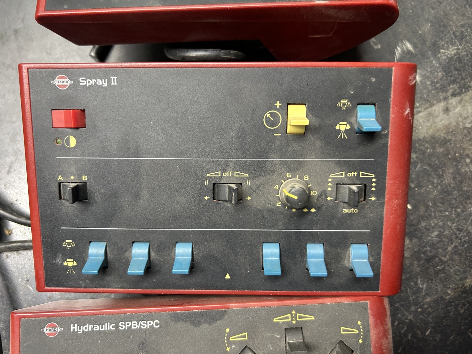 2018 Hardi Navigator 4000 Pull-Type Sprayer