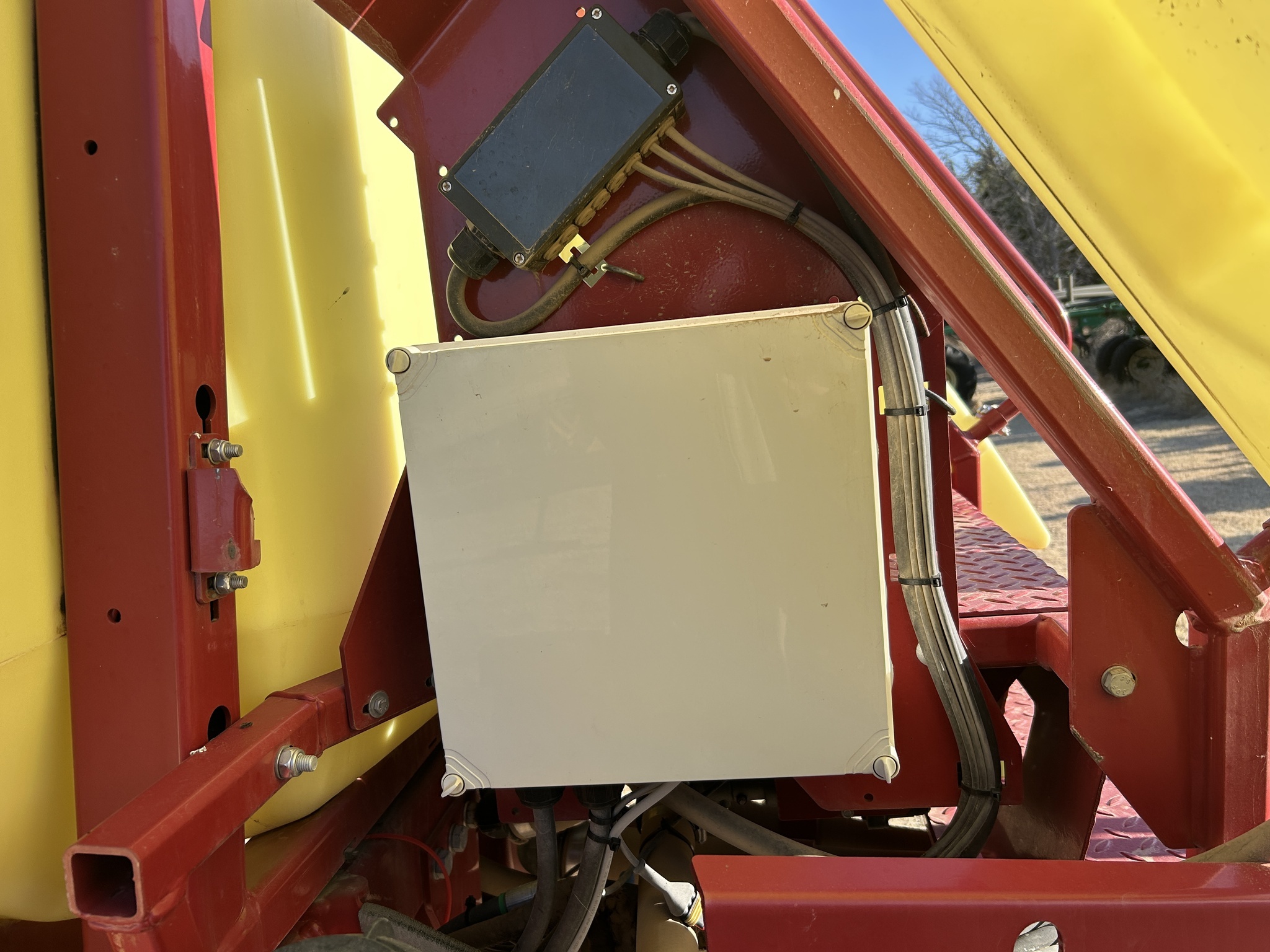 2018 Hardi Navigator 4000 Pull-Type Sprayer