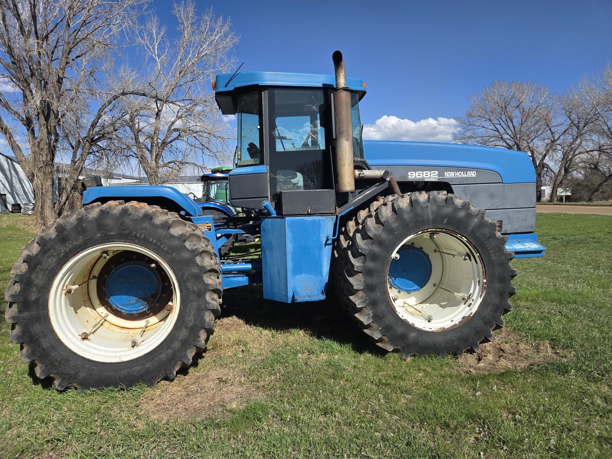 1996 New Holland 9682 Tractor