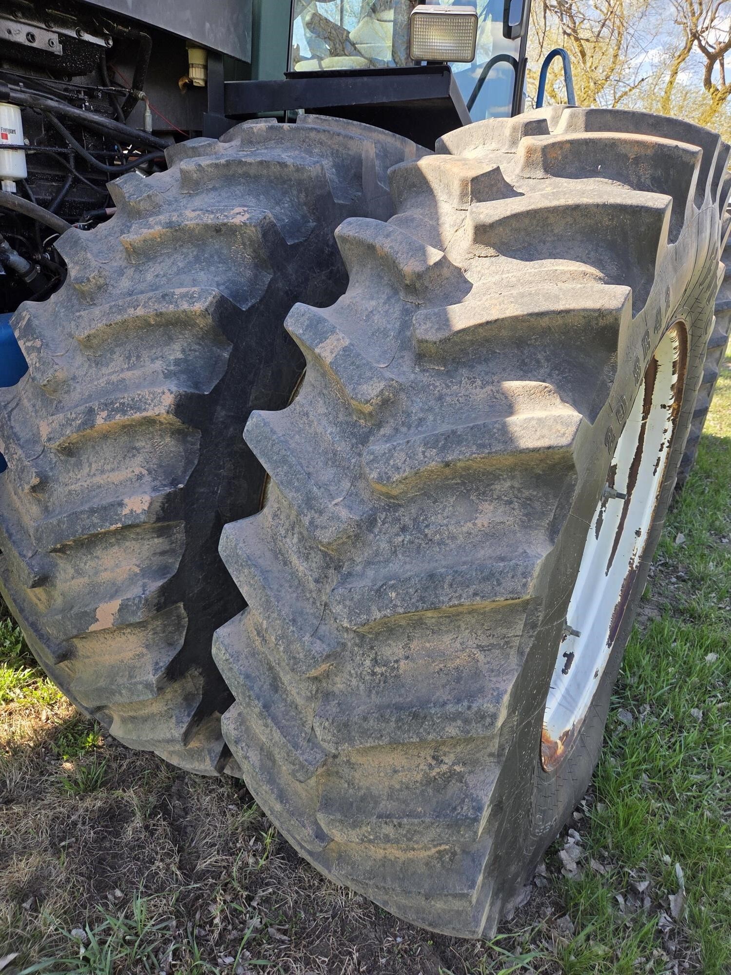1996 New Holland 9682 Tractor