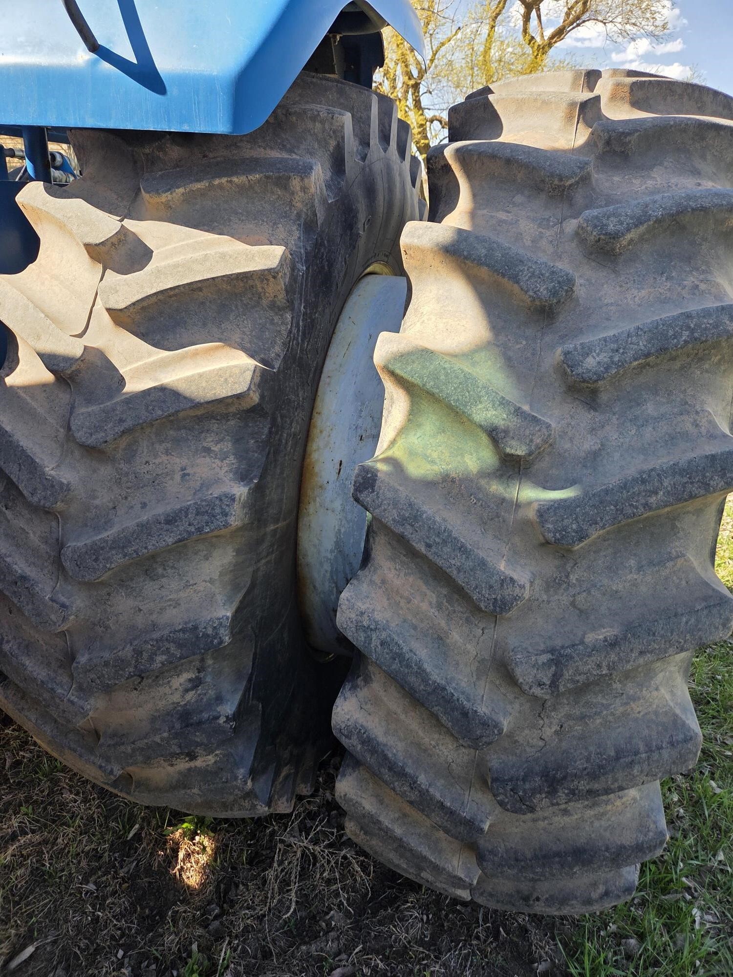 1996 New Holland 9682 Tractor