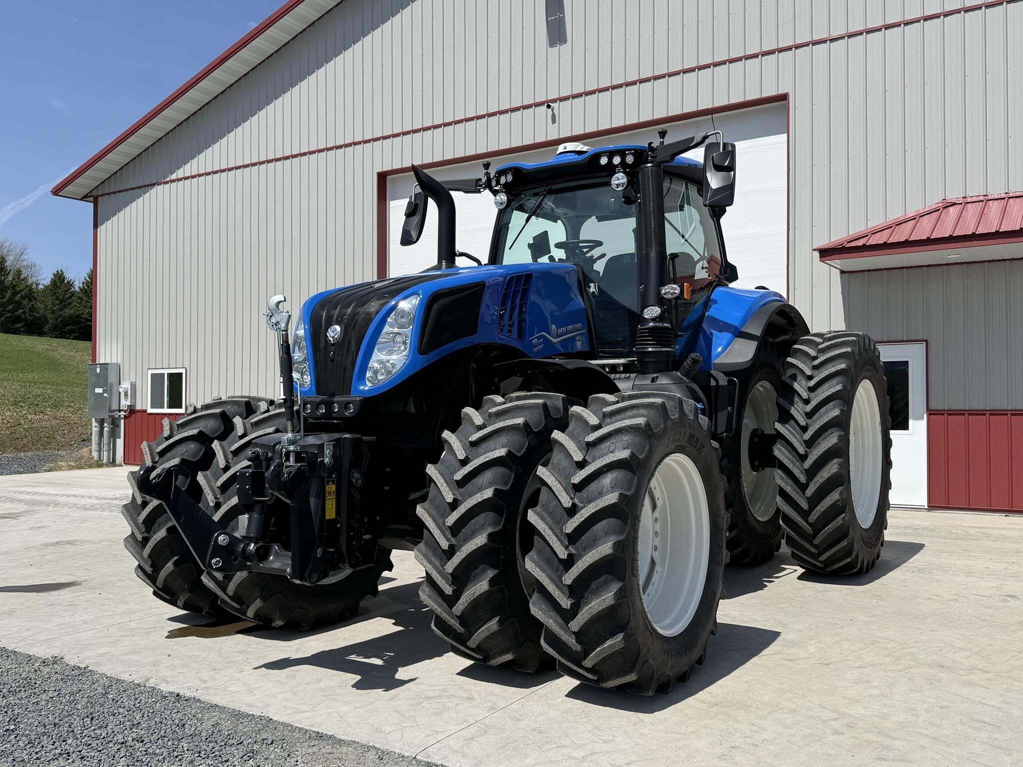 2024 New Holland T8.435 Tractor