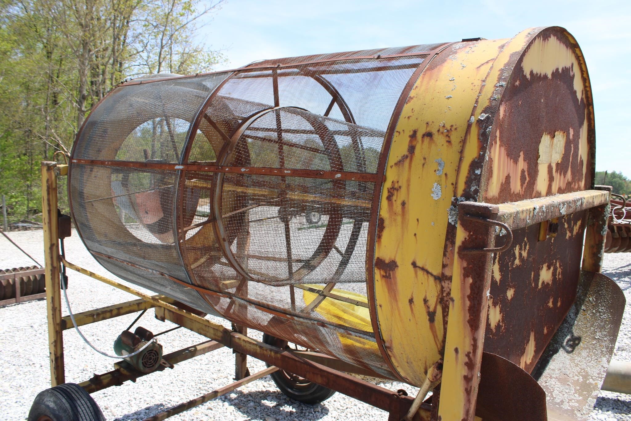  Snowco 3672 Grain Cleaner