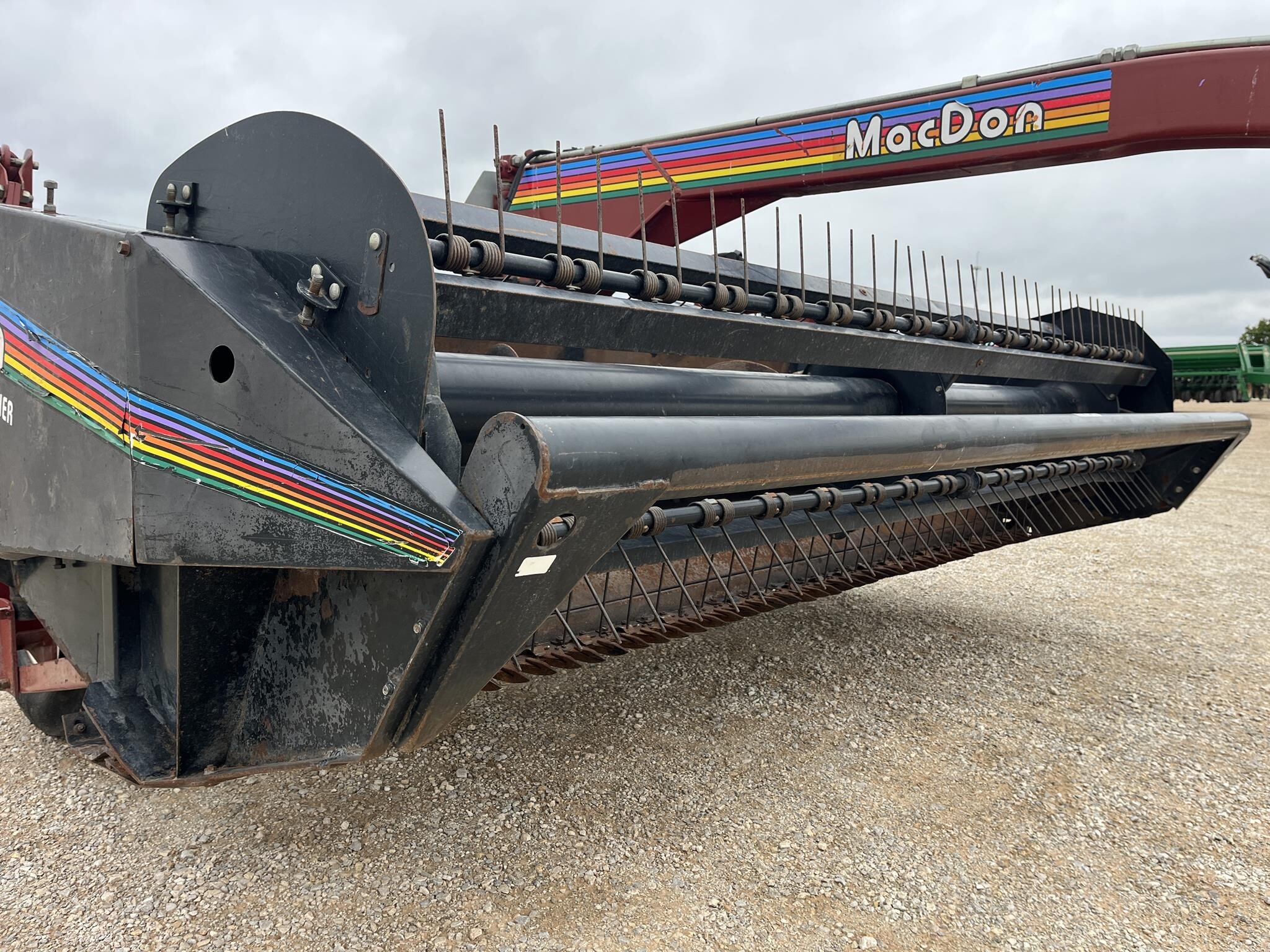 2001 MacDon 5010 Pull-Type Windrowers and Swather