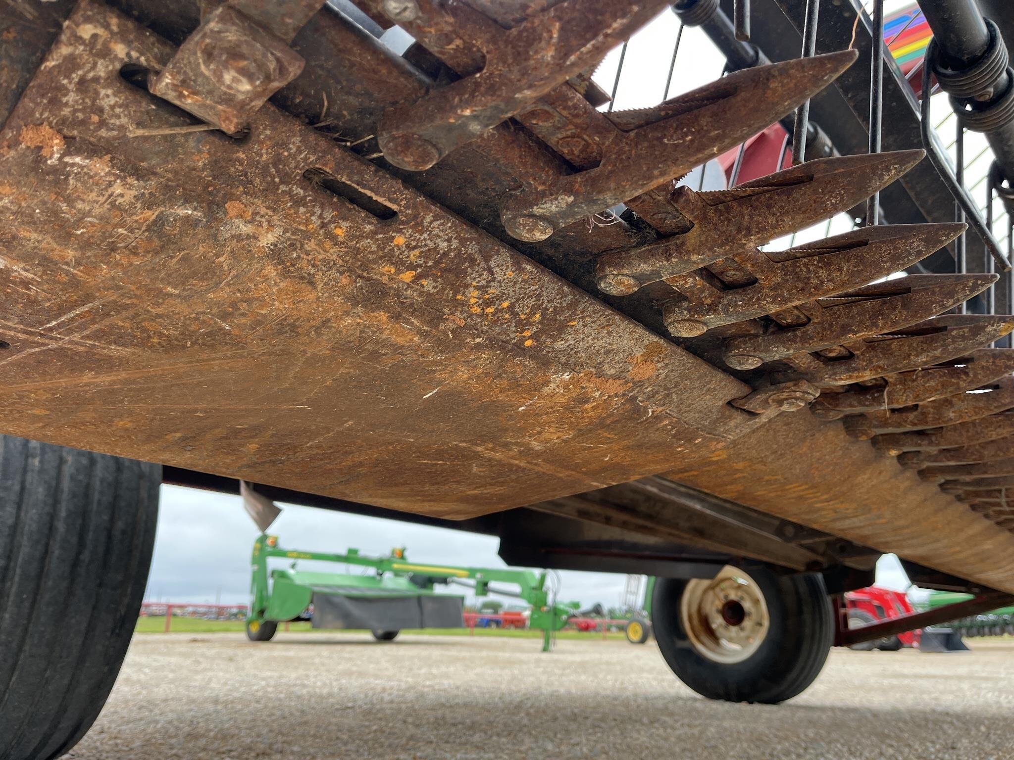 2001 MacDon 5010 Pull-Type Windrowers and Swather