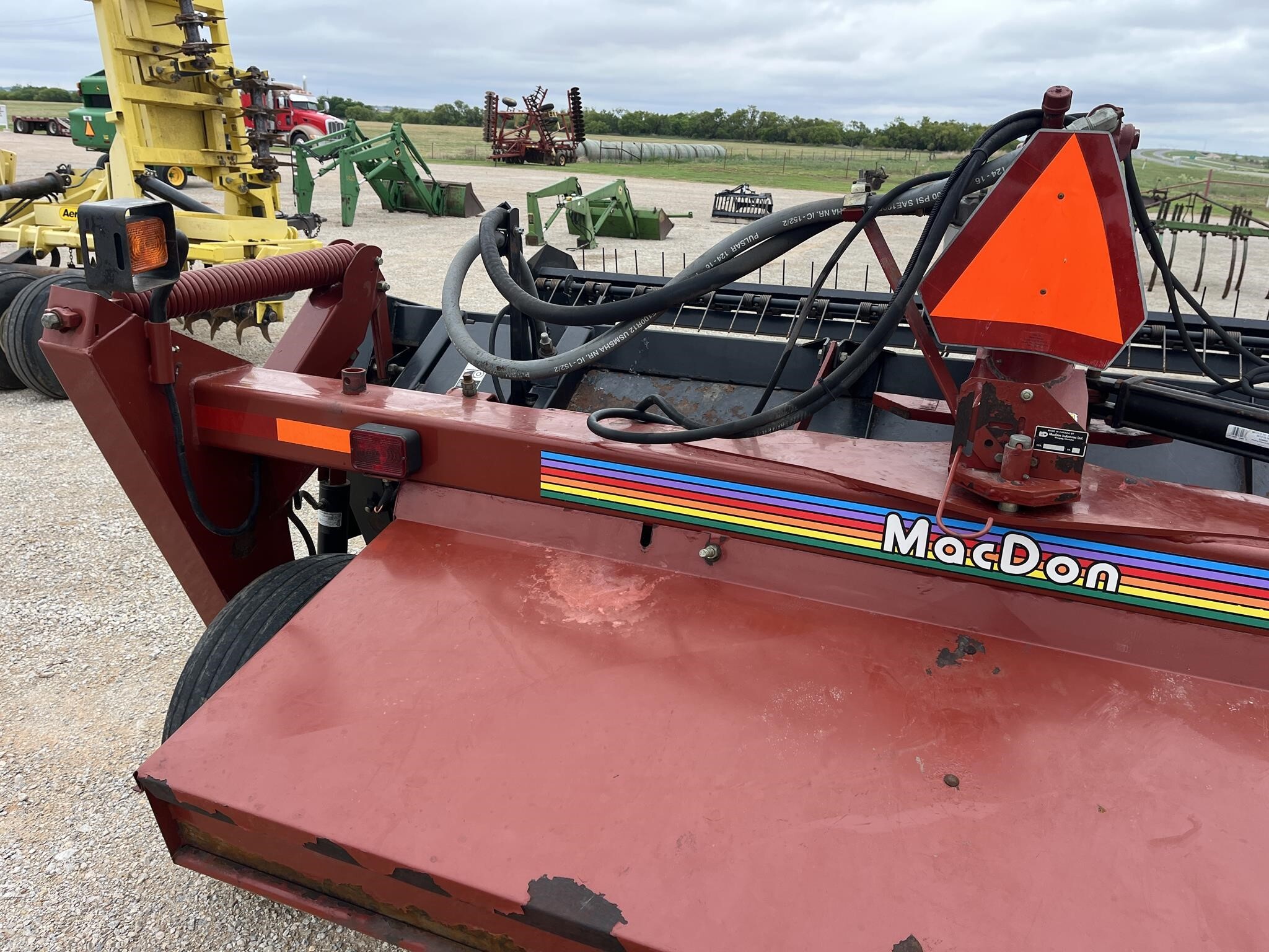 2001 MacDon 5010 Pull-Type Windrowers and Swather