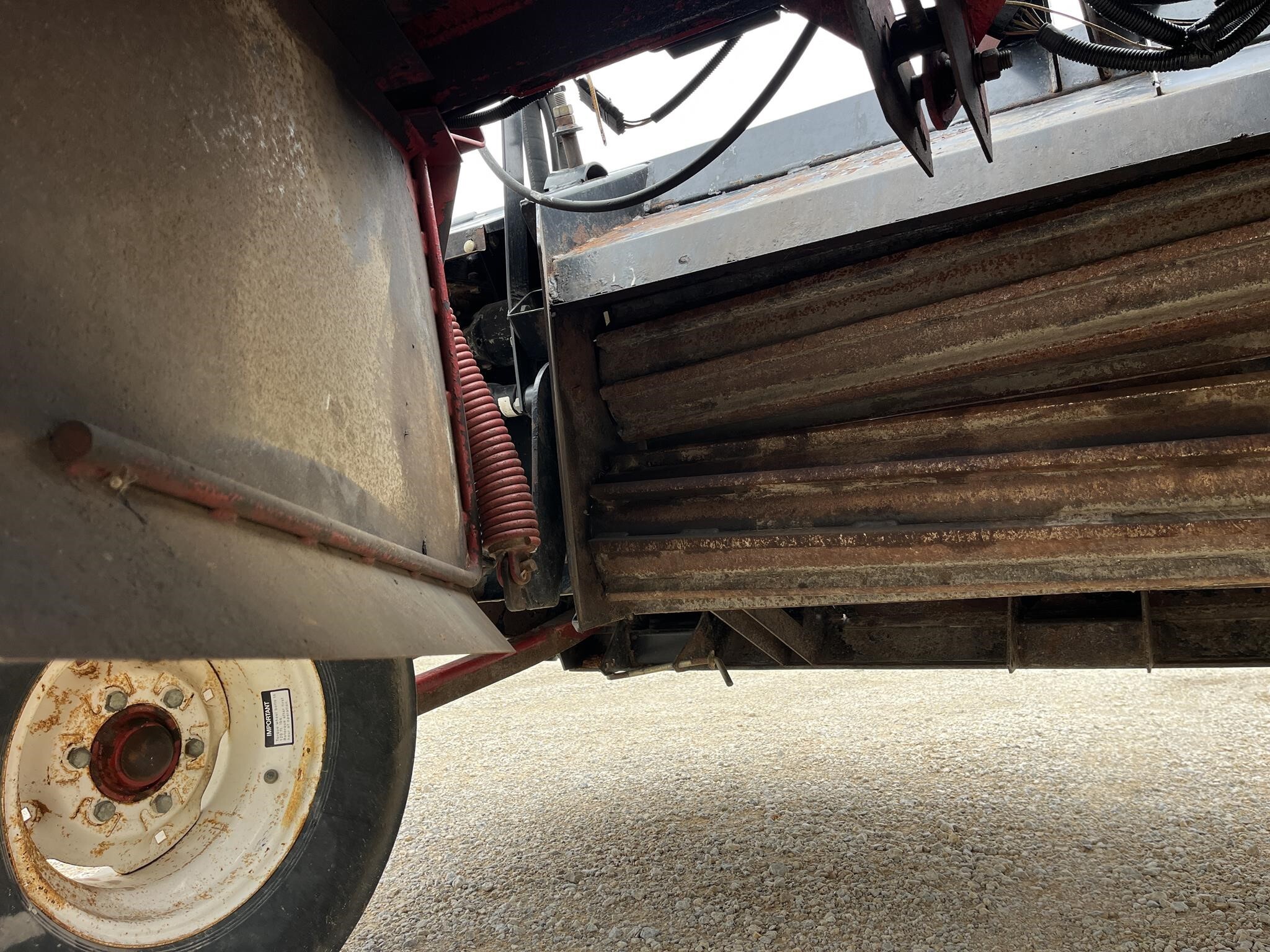 2001 MacDon 5010 Pull-Type Windrowers and Swather
