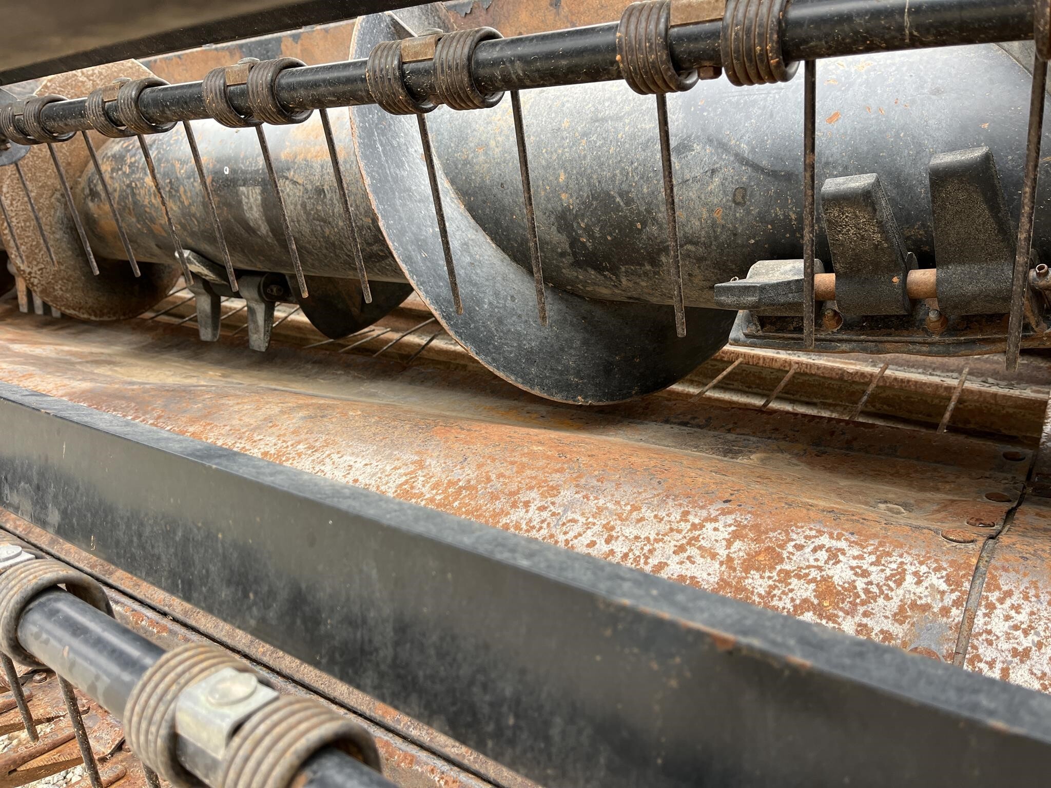 2001 MacDon 5010 Pull-Type Windrowers and Swather