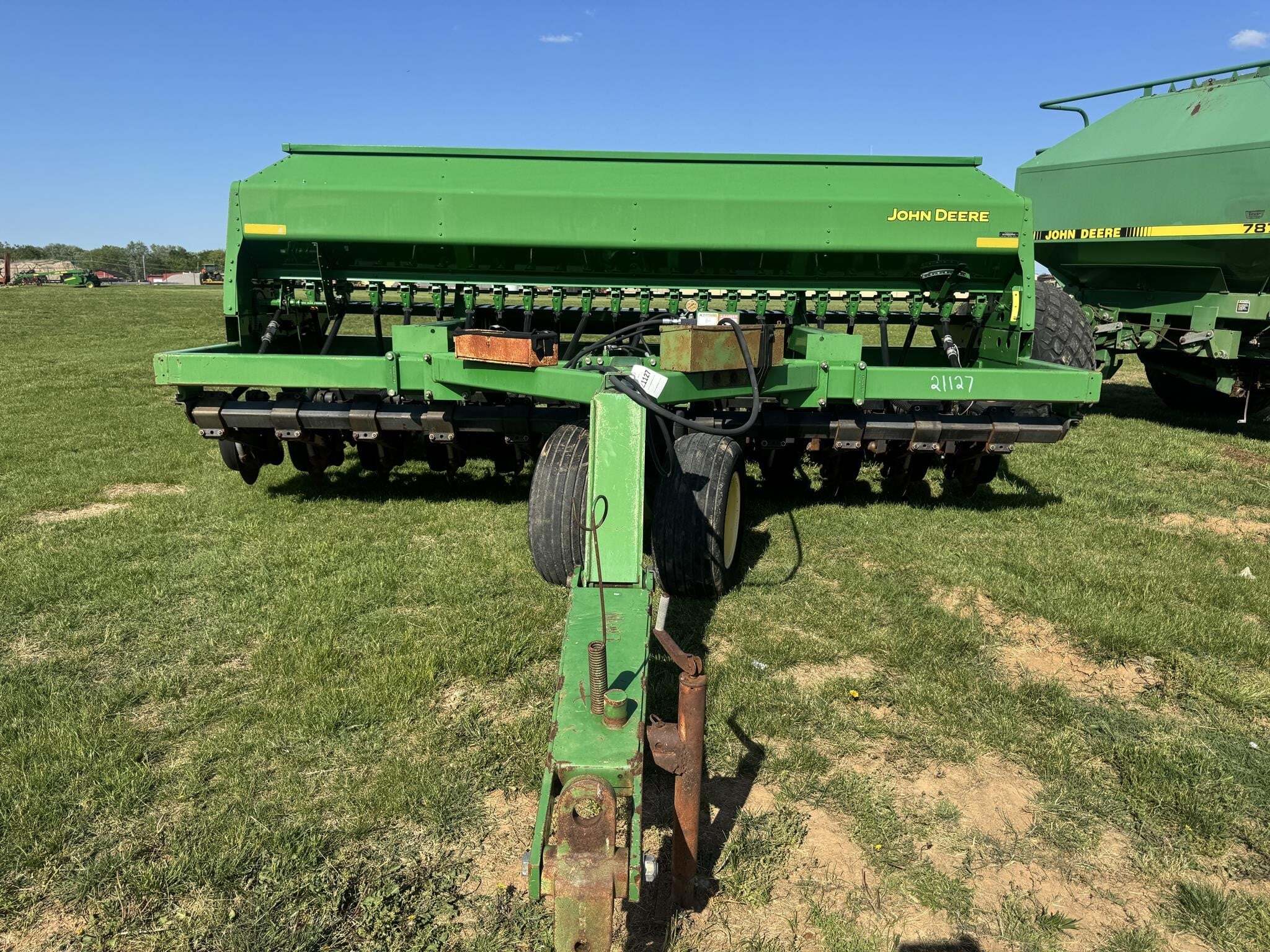 2010 John Deere 1590 Drill