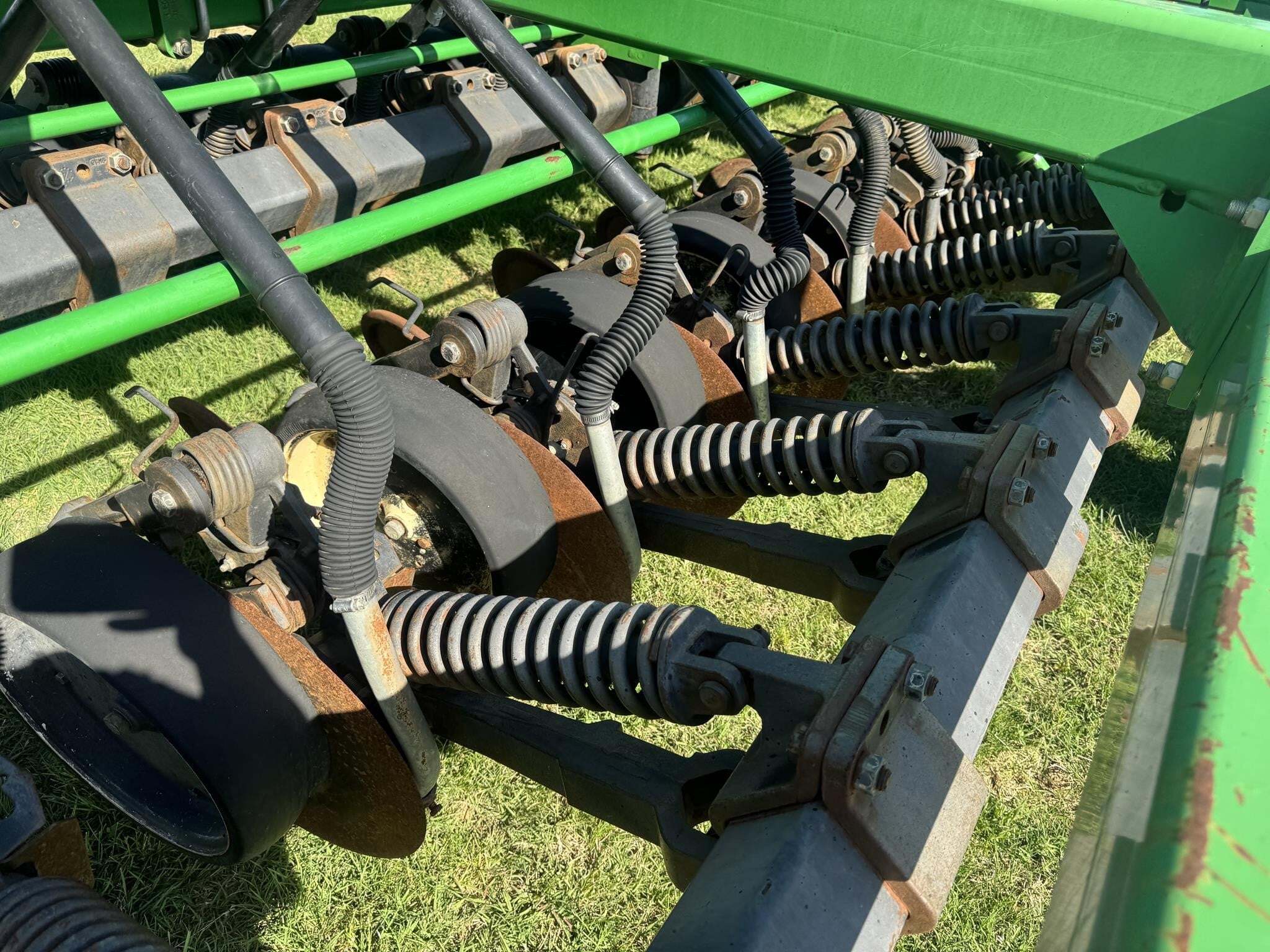 2010 John Deere 1590 Drill