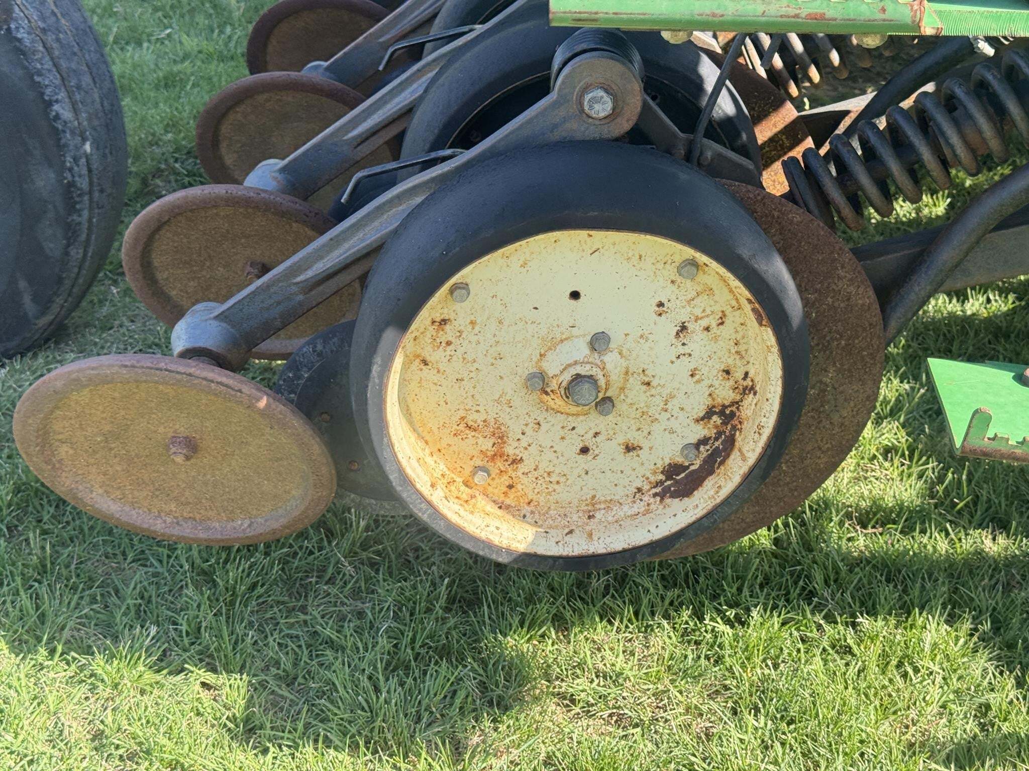 2010 John Deere 1590 Drill