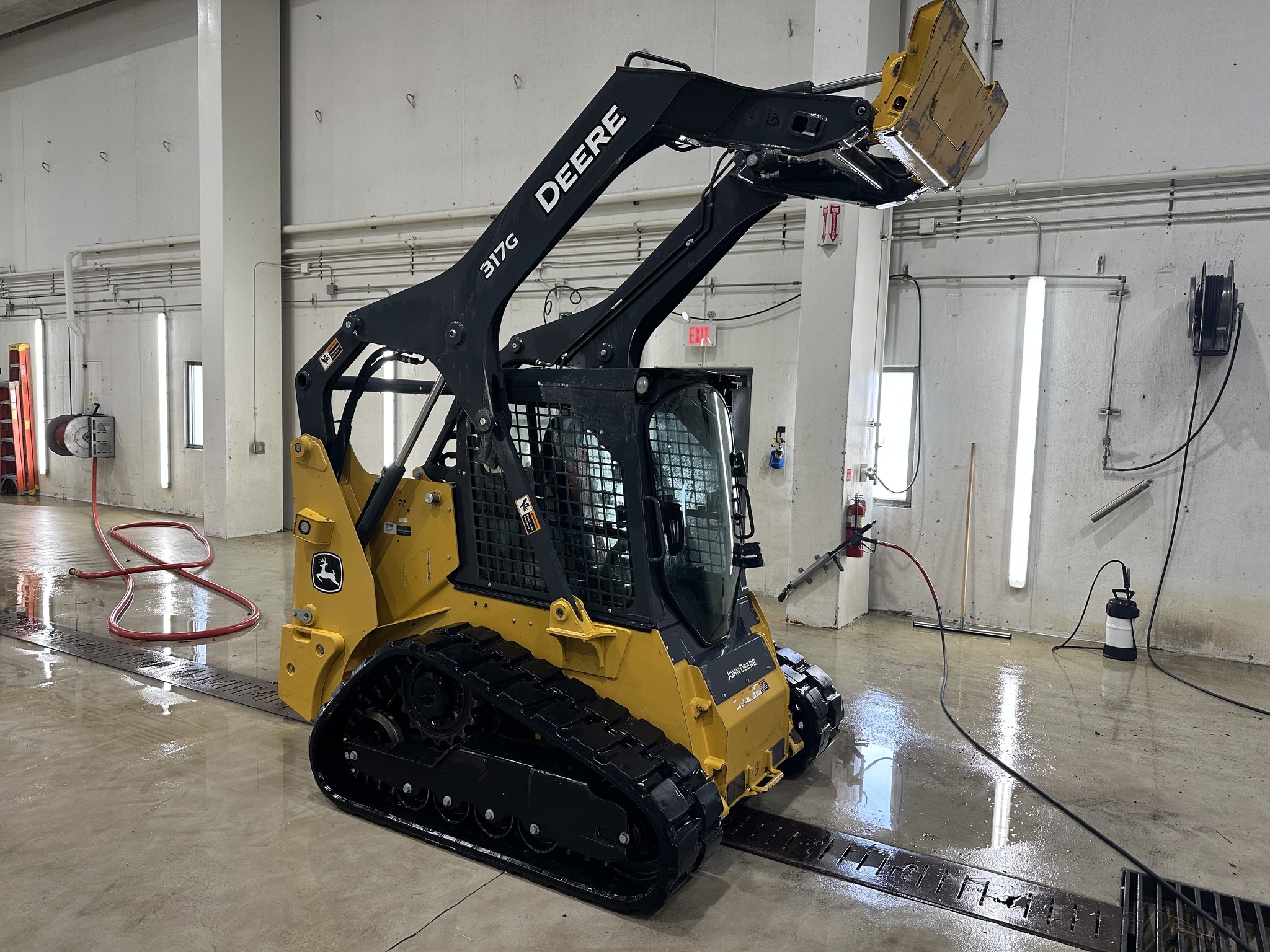 2019 Deere 317G Skid Steer