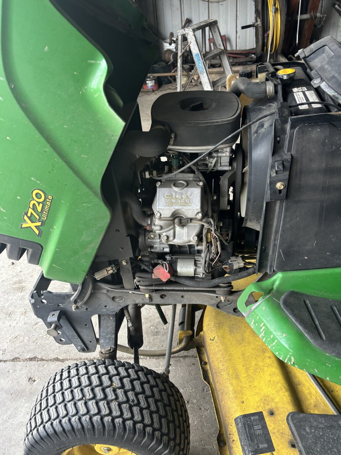 2009 John Deere X720 Lawn Mower