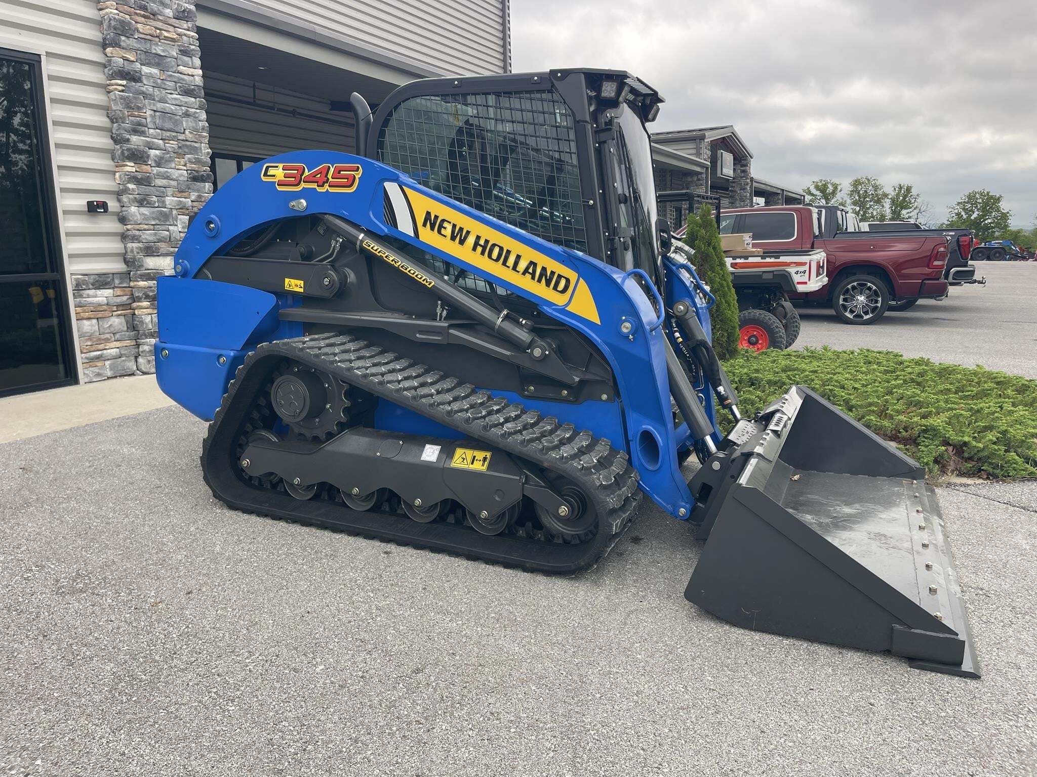 2026 New Holland C345 Skid Steer - $95,500 | Machinery Pete