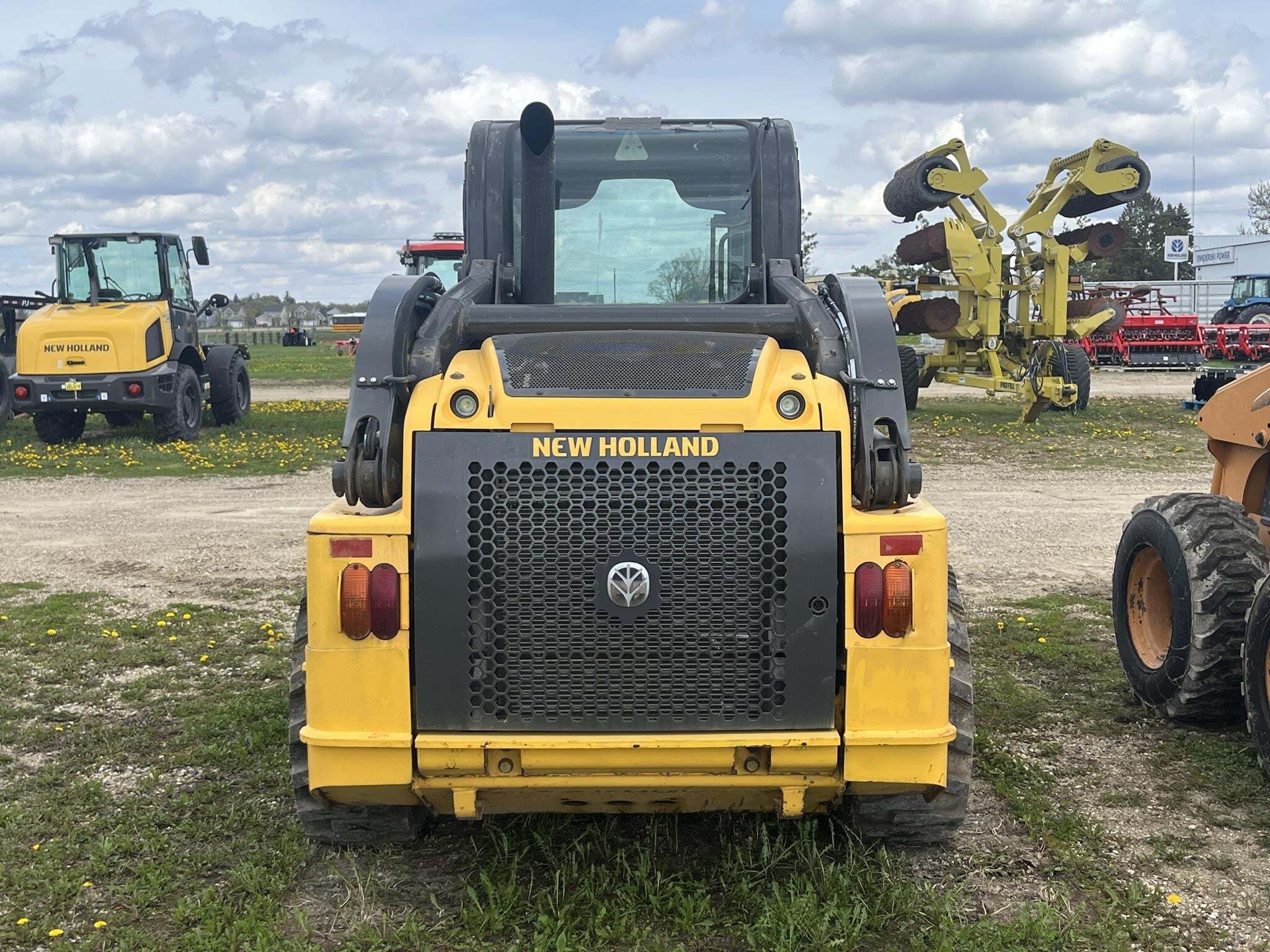 2013 New Holland L218 Skid Steer