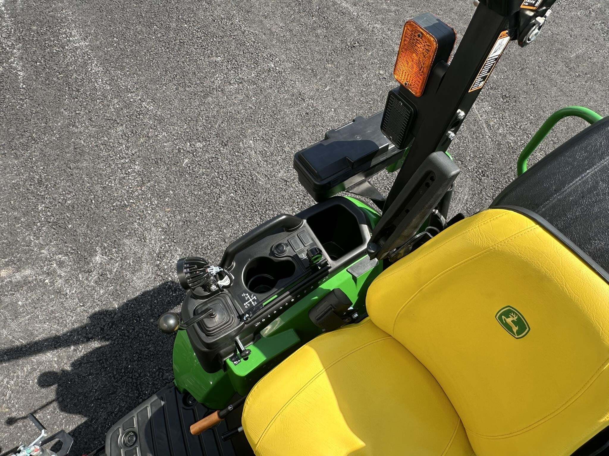 2025 John Deere 2025R Tractor