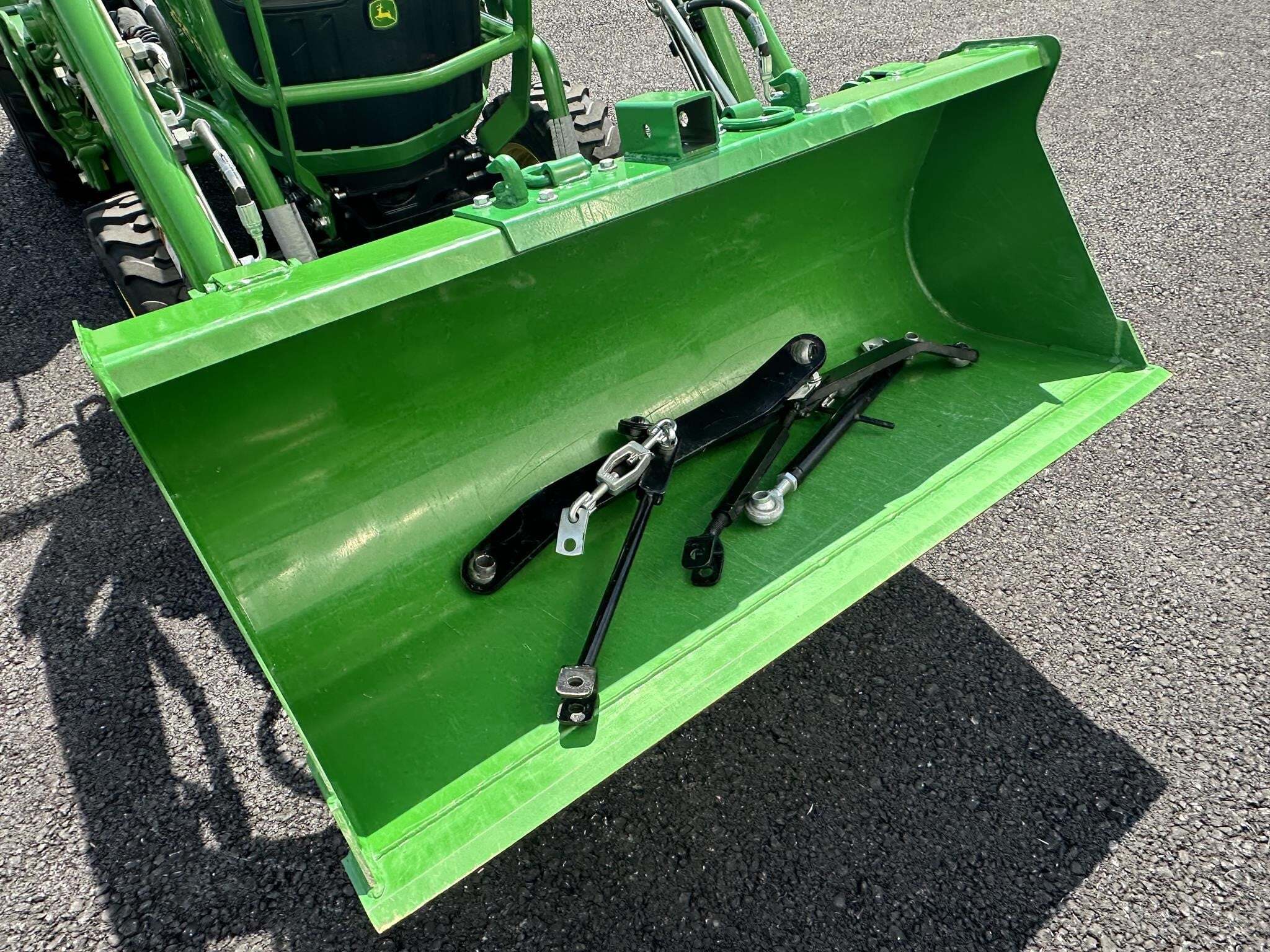 2025 John Deere 2025R Tractor