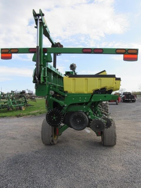 2016 John Deere DB20 Planter